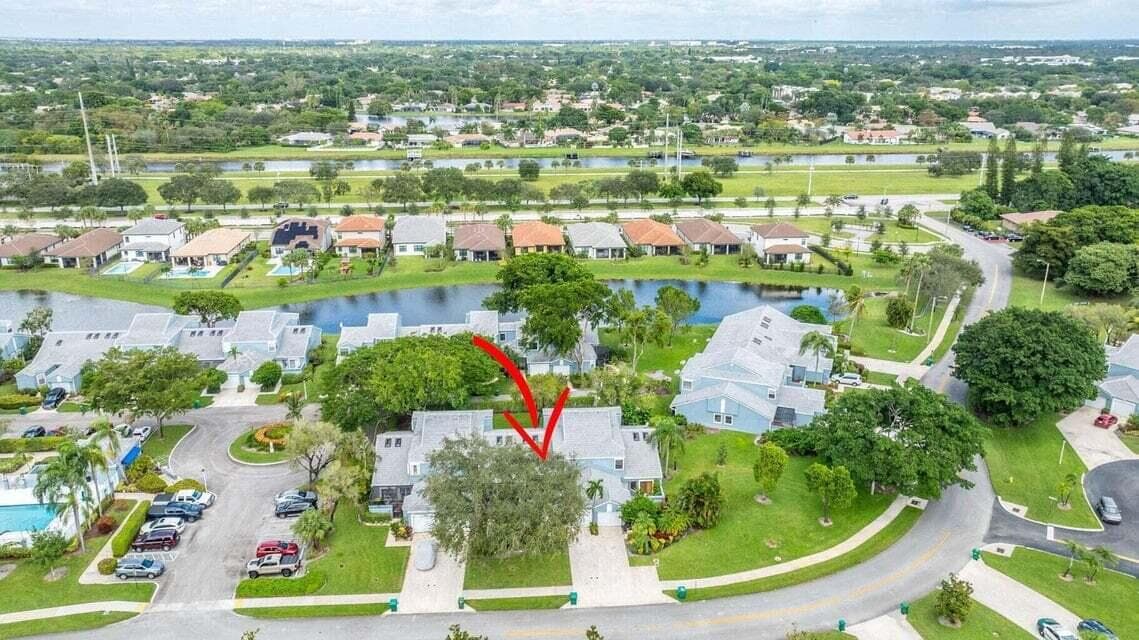8353 Waterford Avenue, Tamarac, FL 33321 — photo 5 of 42