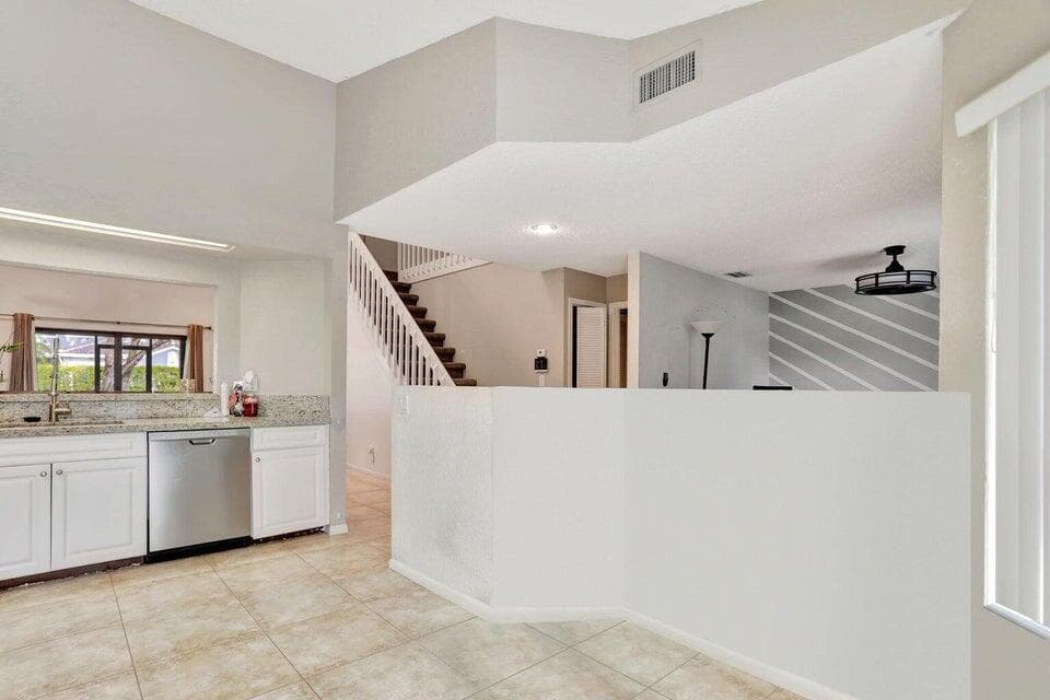 8353 Waterford Avenue, Tamarac, FL 33321 — photo 10 of 42