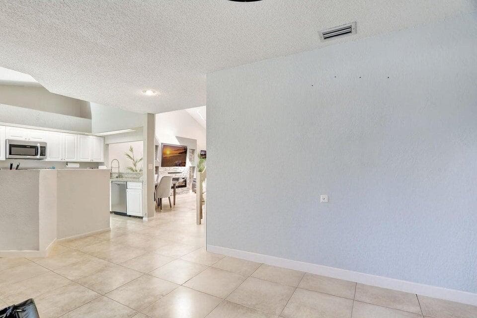 8353 Waterford Avenue, Tamarac, FL 33321 — photo 13 of 42