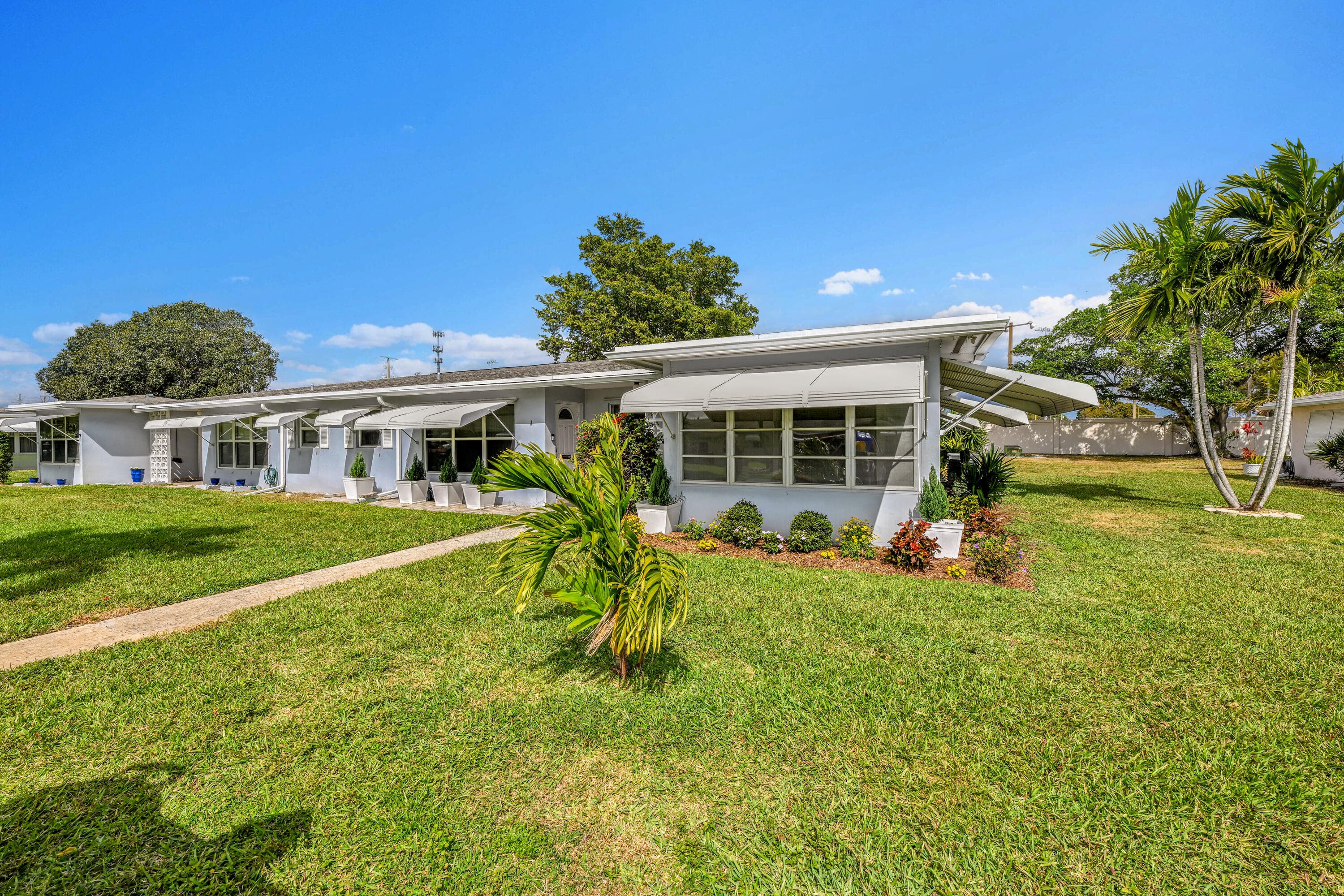 285 Main Boulevard D, Boynton Beach, FL 33435 — photo 2 of 22