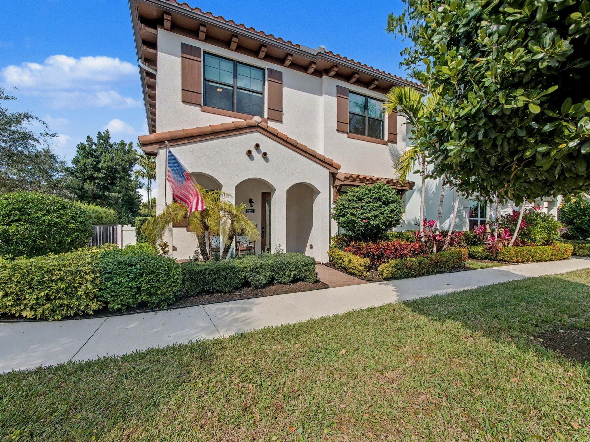 8125 Hobbes Way, Palm Beach Gardens, FL 33418 — photo 4 of 52