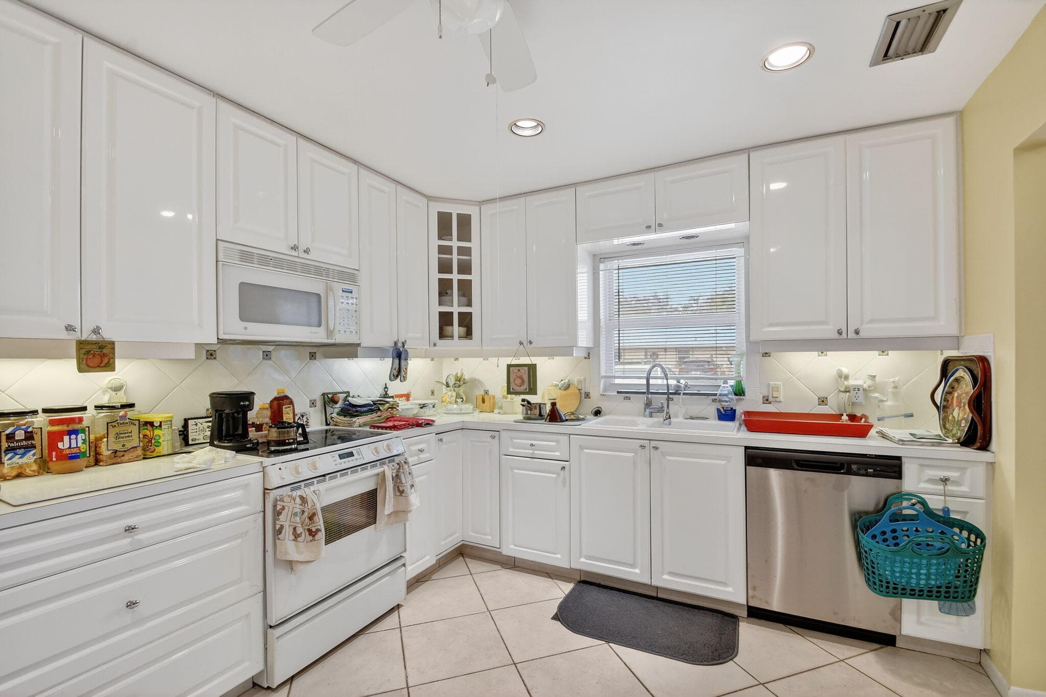782 Nantucket Circle, Greenacres, FL 33467 — photo 2 of 41