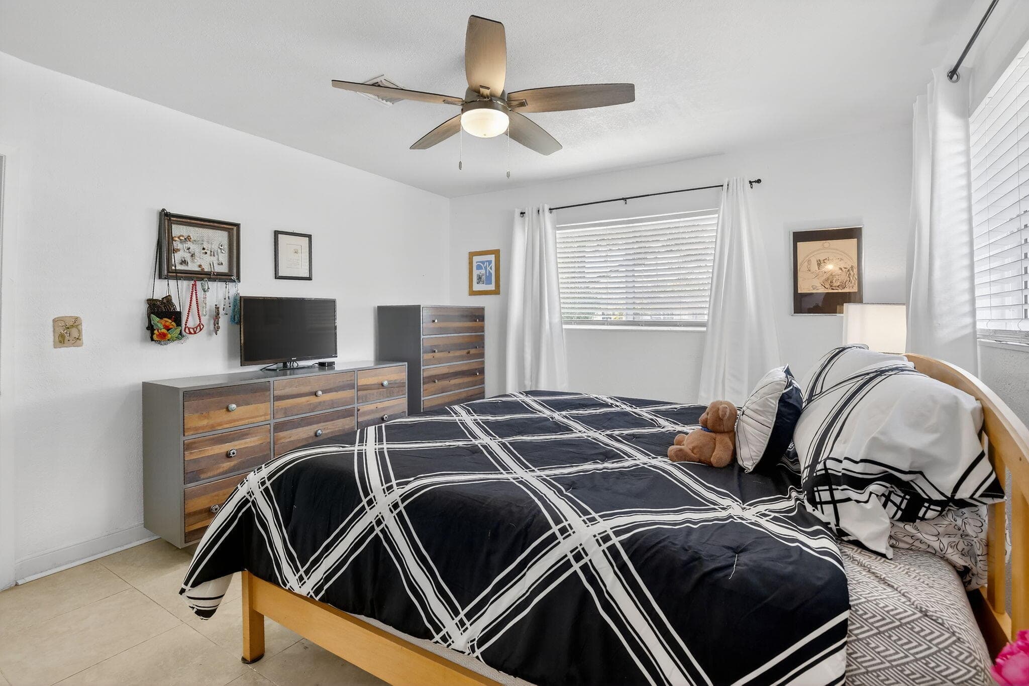 882 Azalea Court, Plantation, FL 33317 — photo 28 of 55