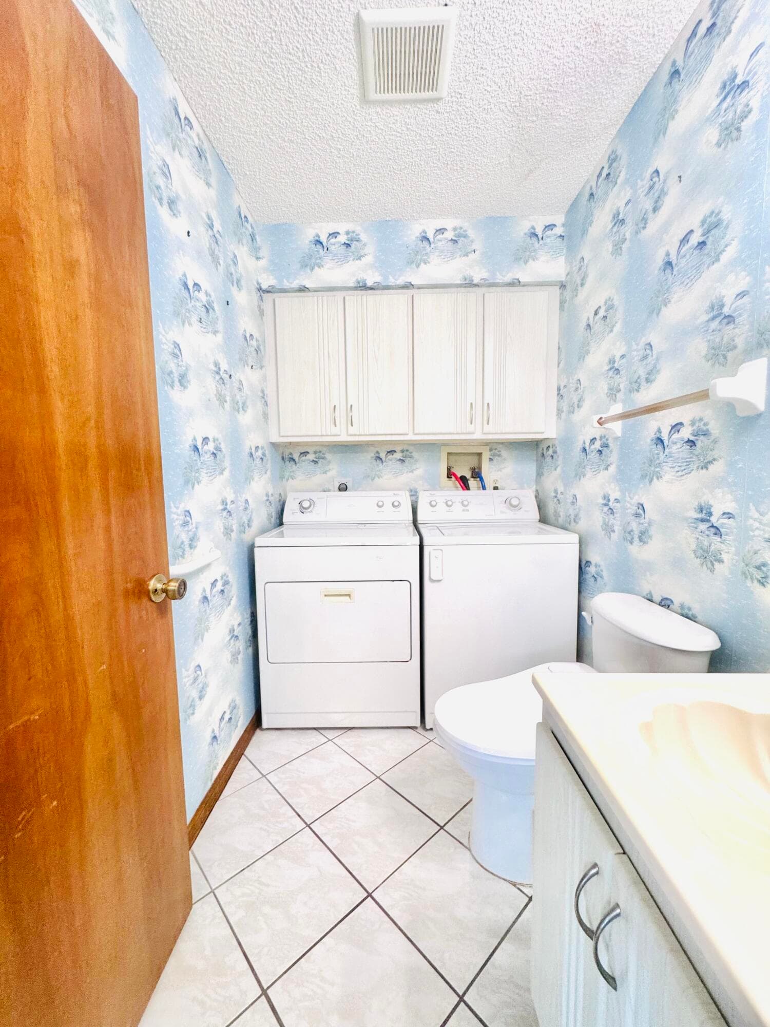 604 SE Castle Court D, Port St. Lucie, FL 34952 — photo 16 of 25