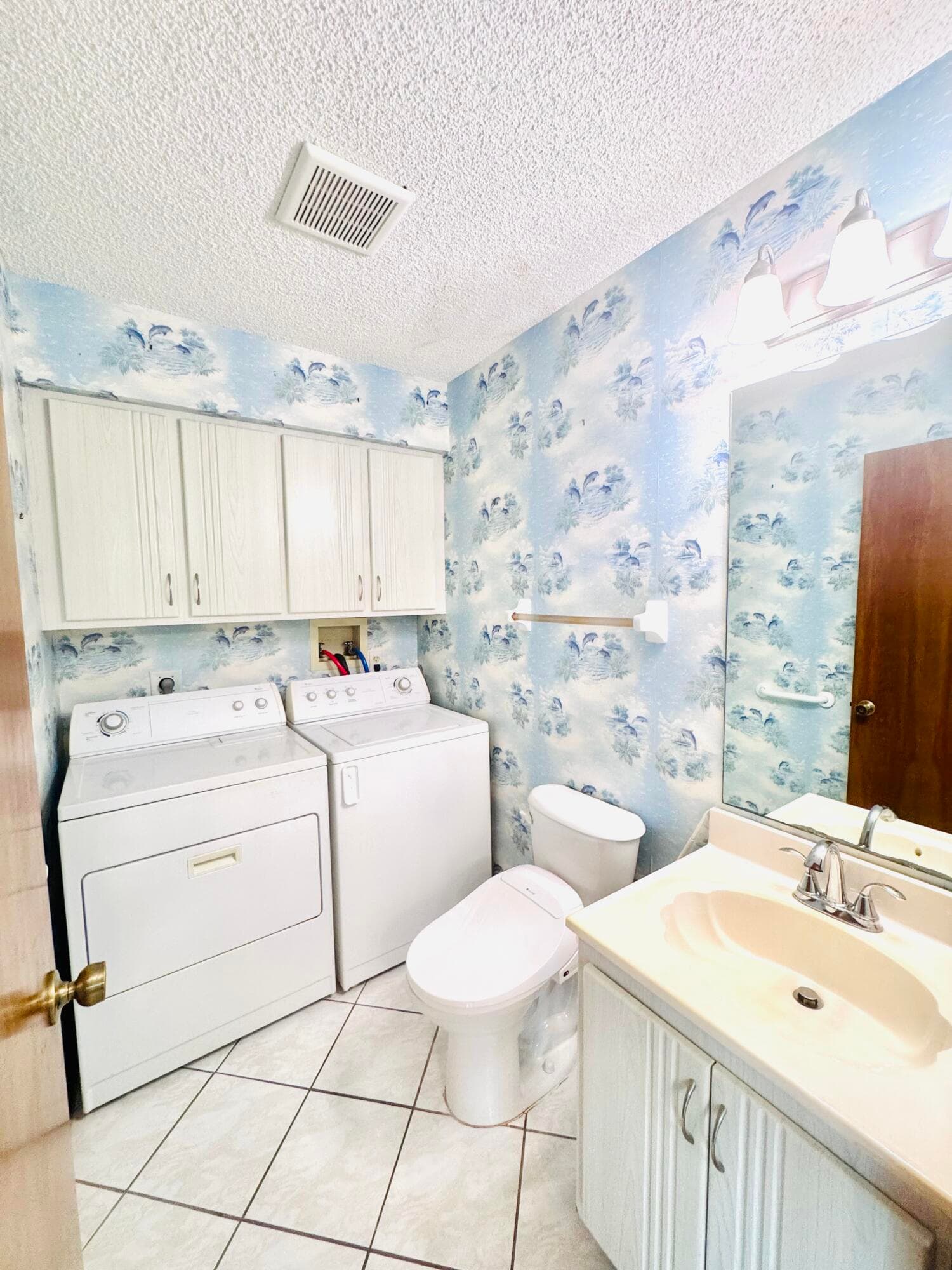 604 SE Castle Court D, Port St. Lucie, FL 34952 — photo 17 of 25