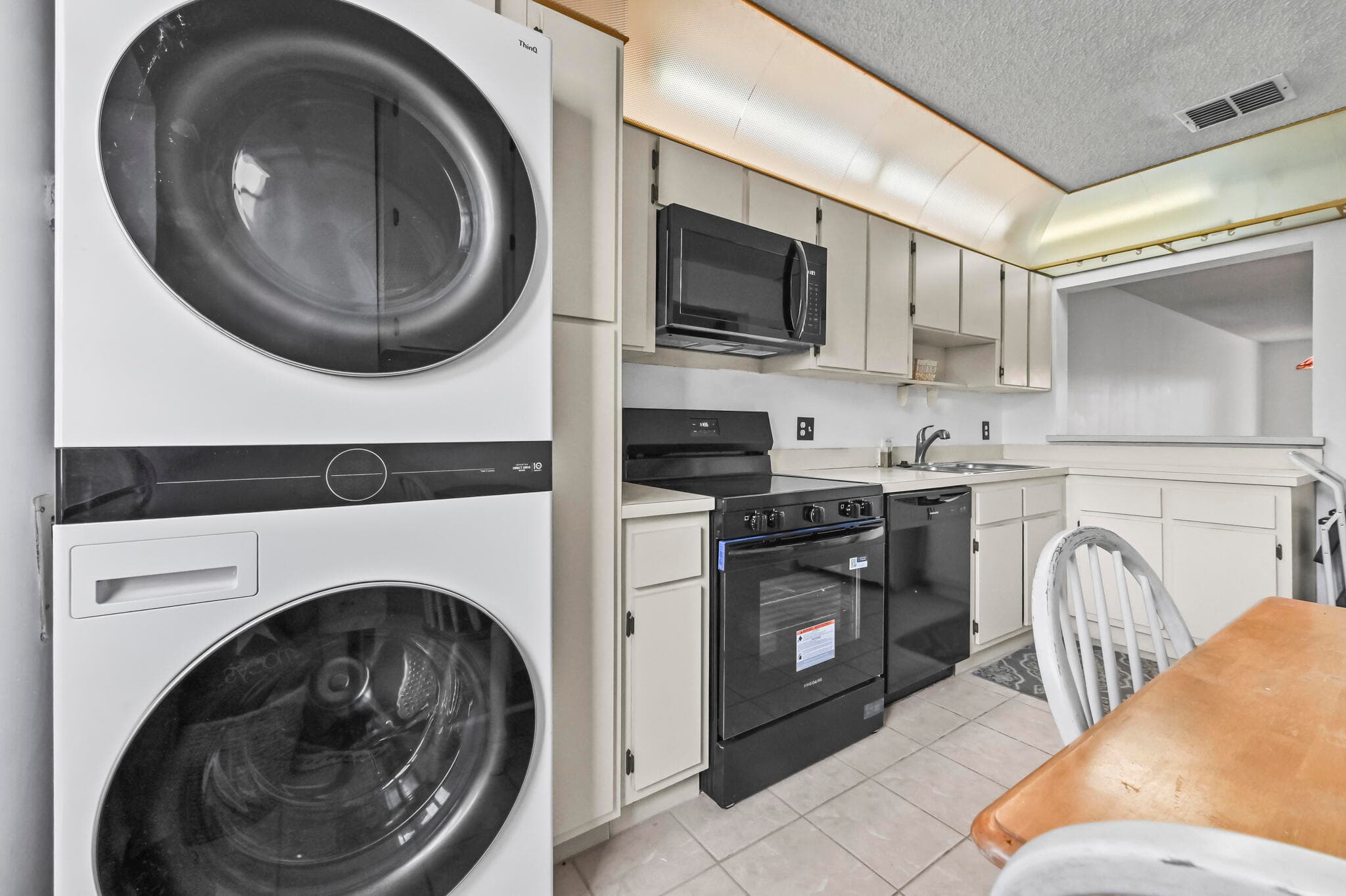 1464 NW 97th Terrace 285, Pembroke Pines, FL 33024 — photo 10 of 26