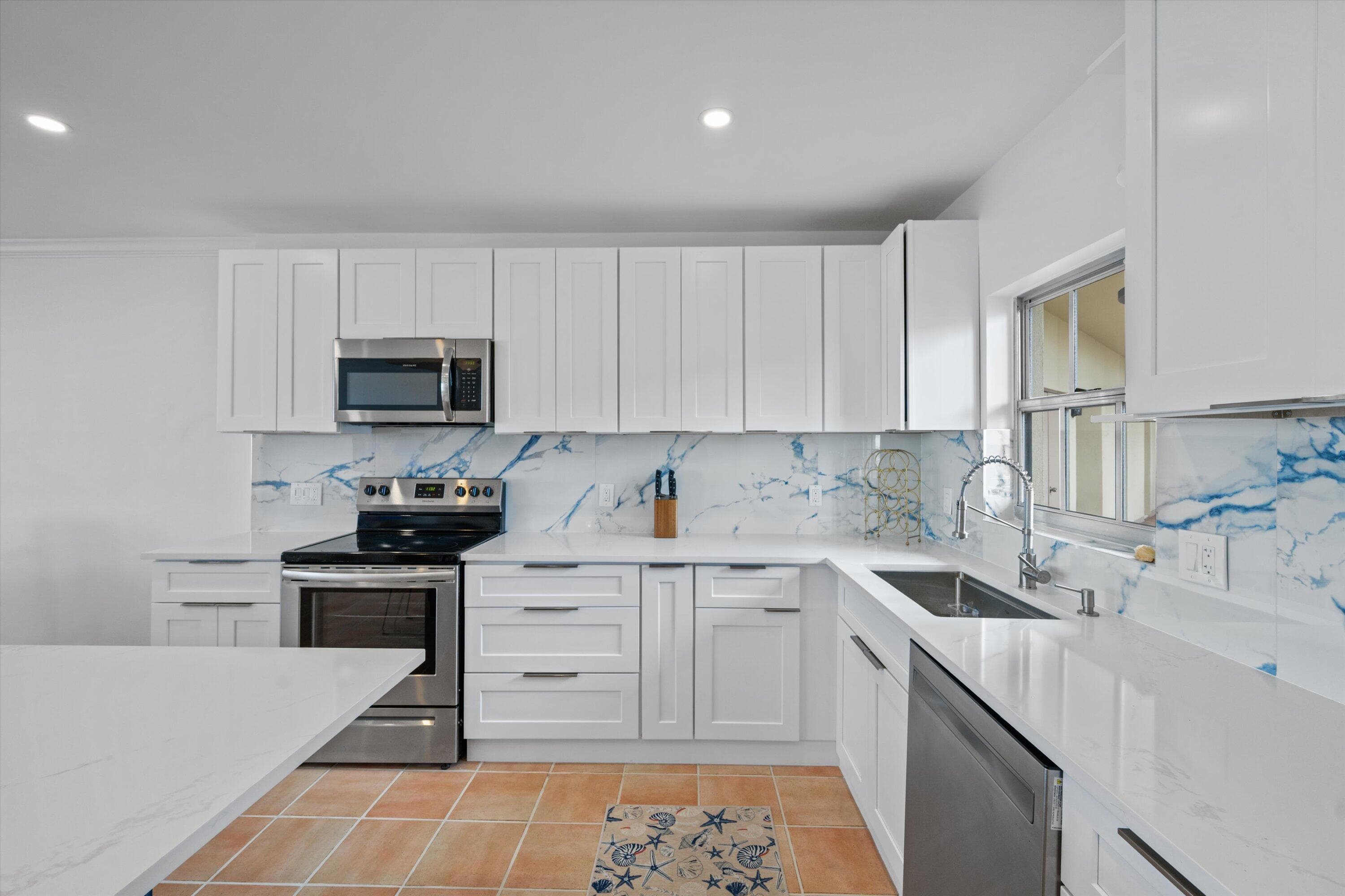 3475 S Ocean Boulevard 715, Palm Beach, FL 33480 — photo 11 of 29