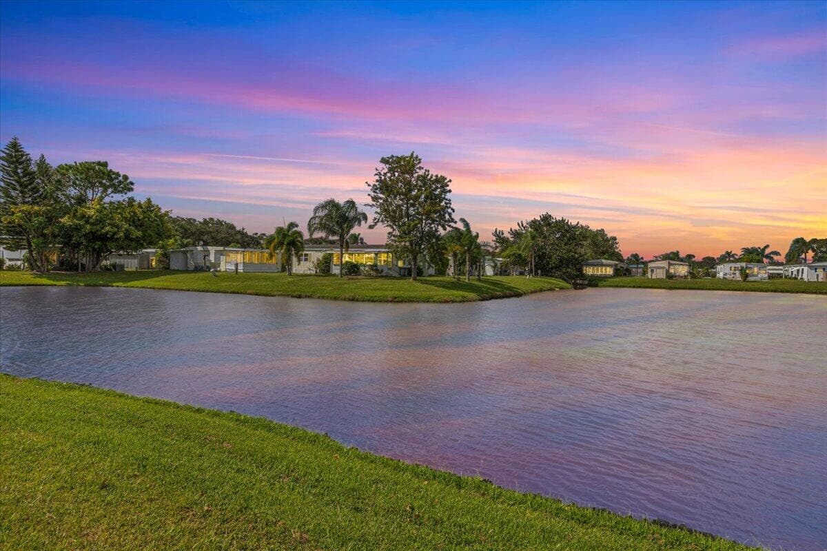 10 Juan Carlos Lane, Port St. Lucie, FL 34952 — photo 12 of 47