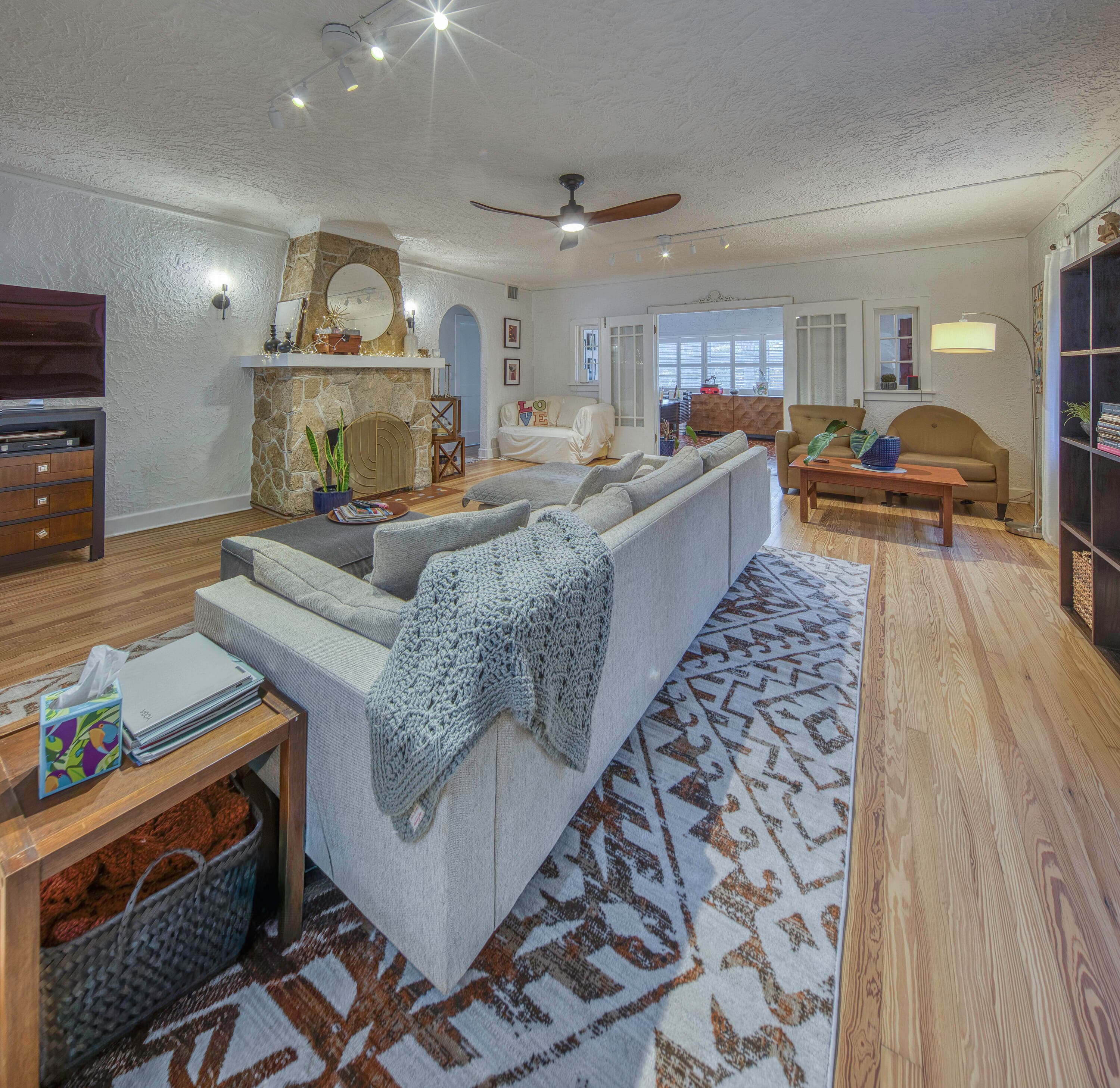 626 N J Street, Lake Worth Beach, FL 33460 — photo 8 of 55