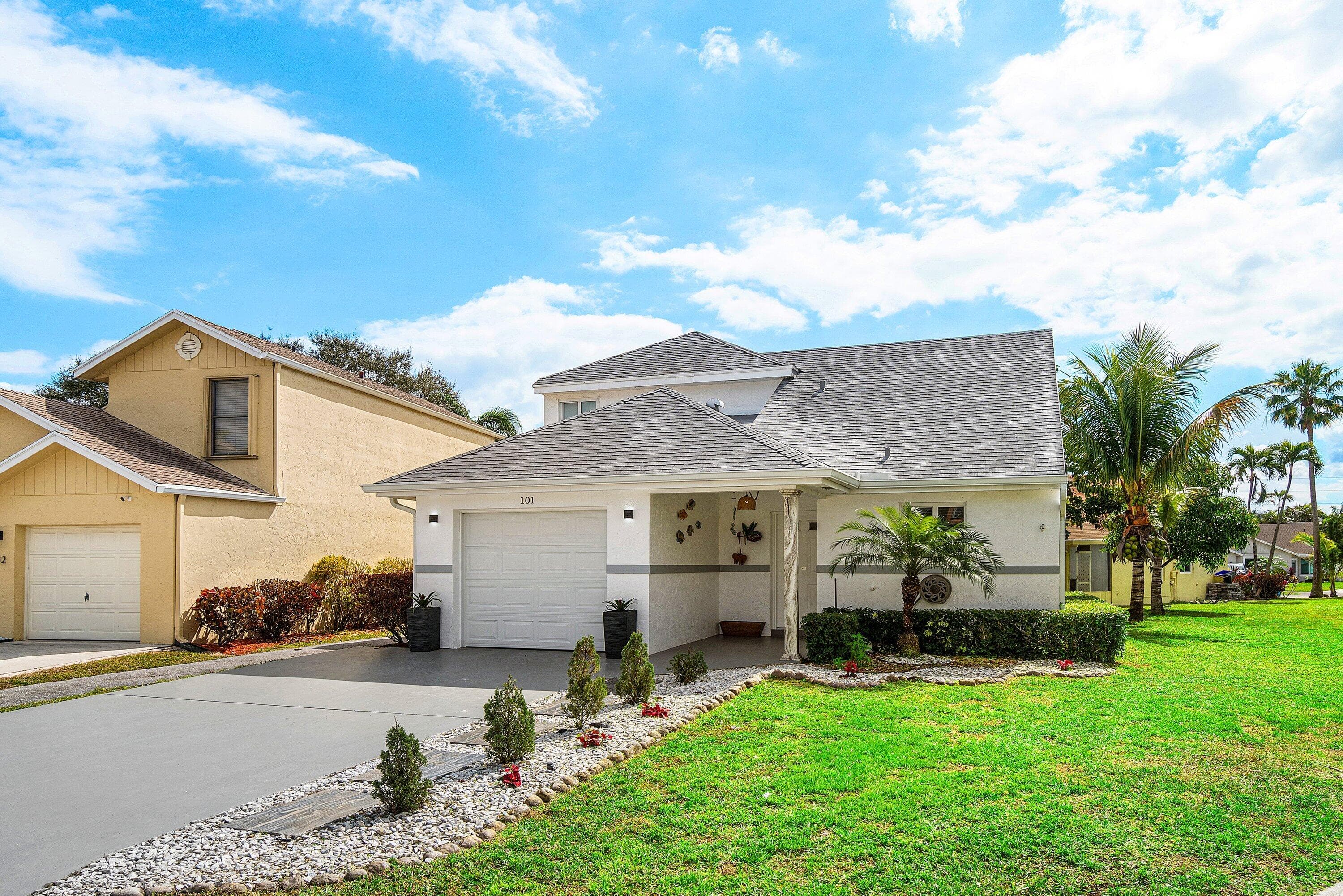 101 Azalea Circle, Boynton Beach, FL 33436 — photo 2 of 40