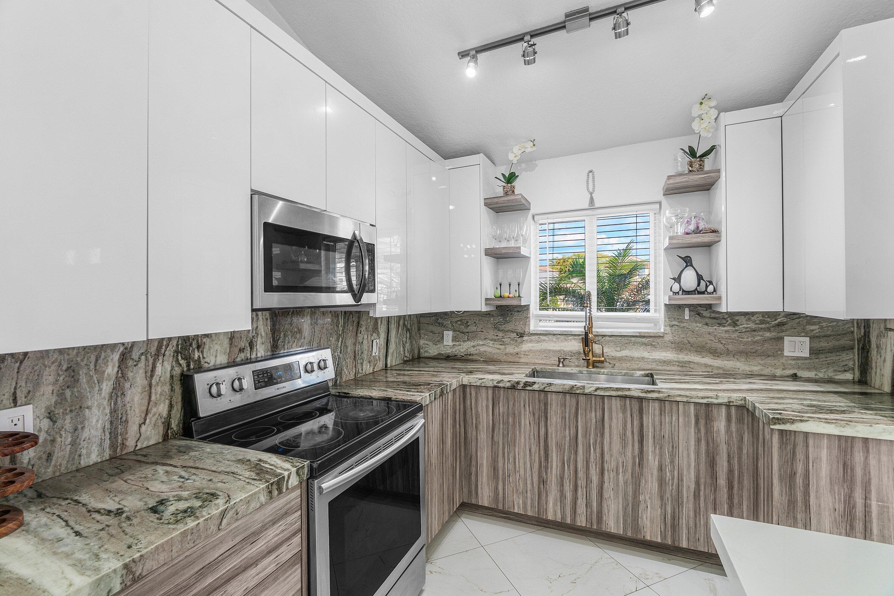 101 Azalea Circle, Boynton Beach, FL 33436 — photo 7 of 40