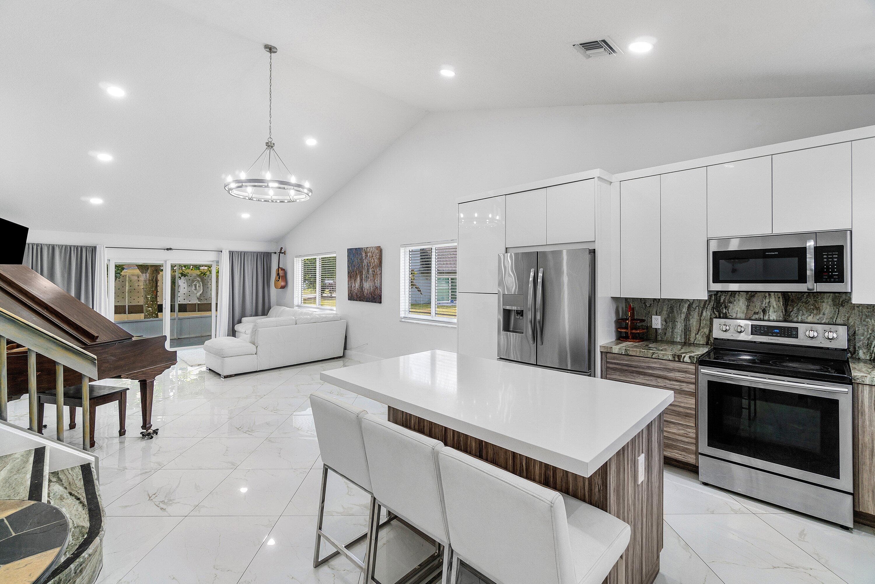 101 Azalea Circle, Boynton Beach, FL 33436 — photo 10 of 40
