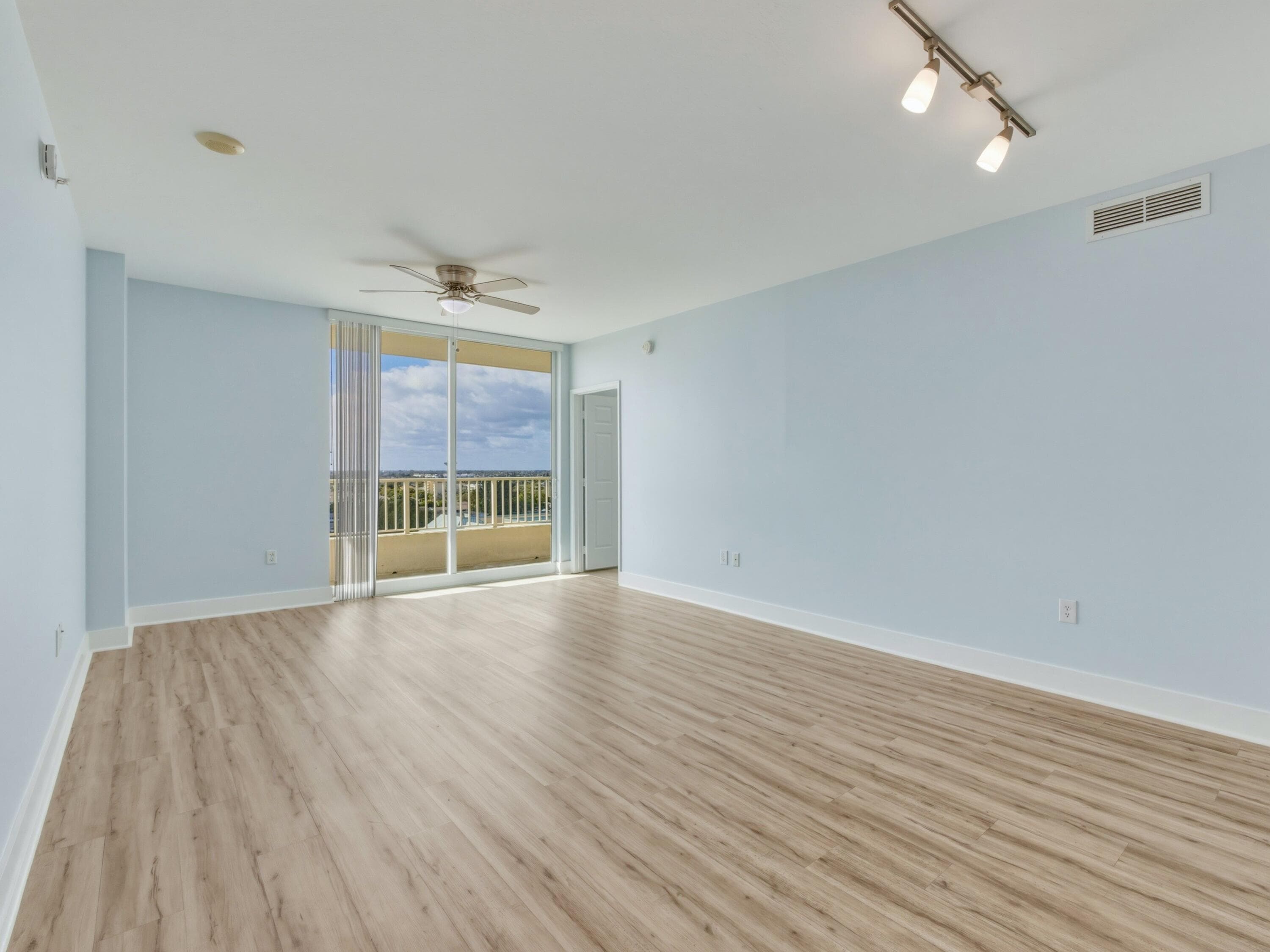 625 Casa Loma Boulevard 1206, Boynton Beach, FL 33435 — photo 9 of 43