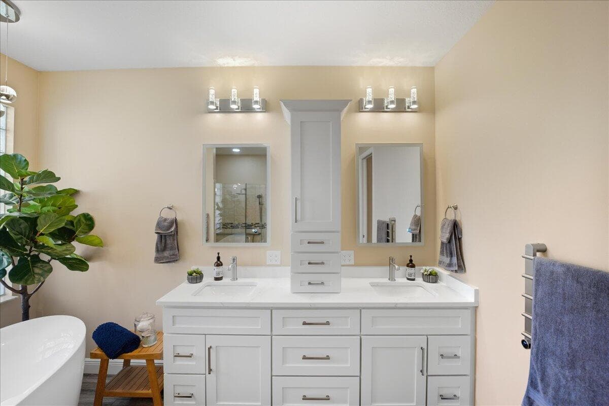 499 NW Blue Lake Drive, Port St. Lucie, FL 34986 — photo 13 of 44