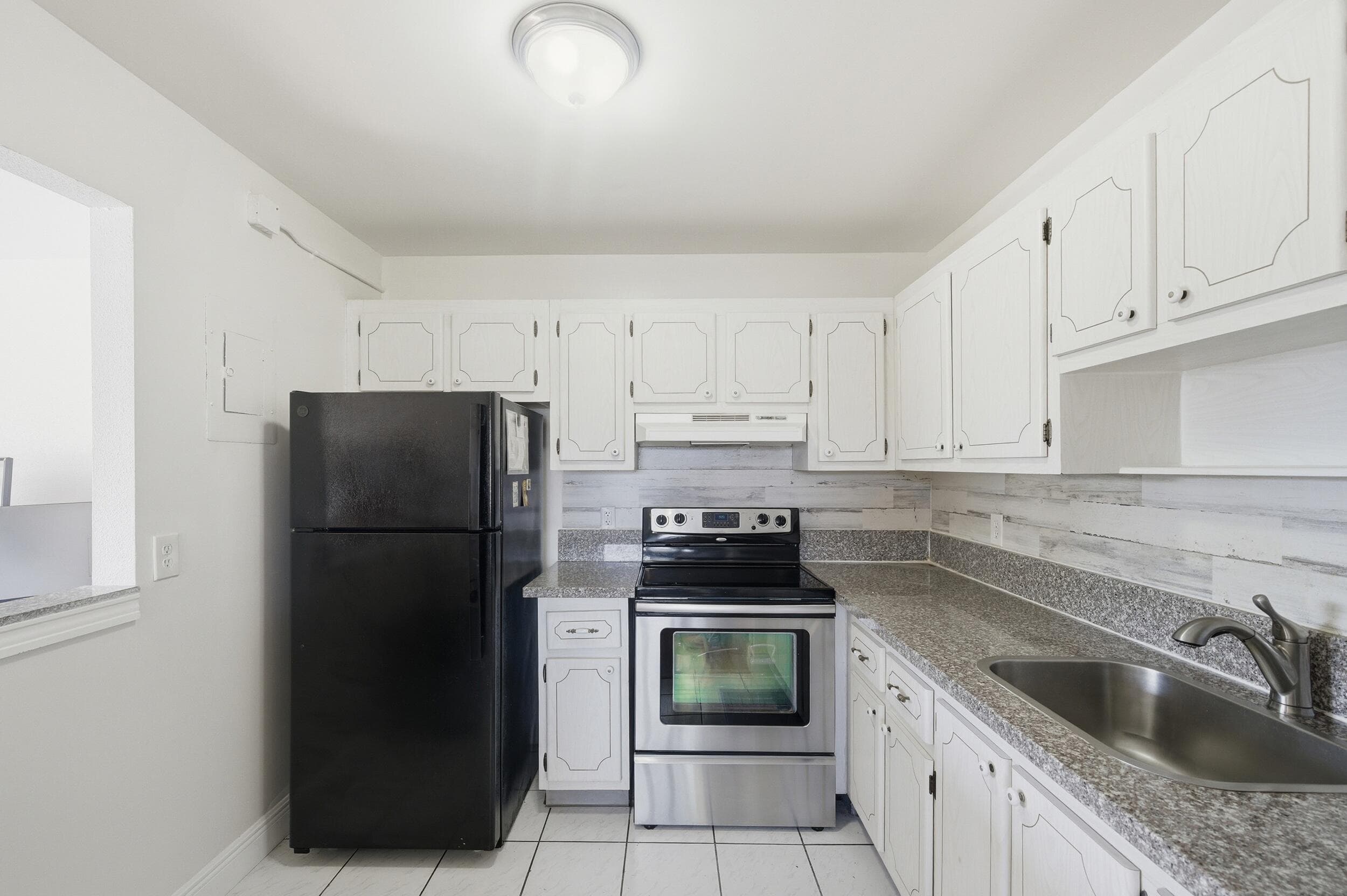 142 Monaco C, Delray Beach, FL 33446 — photo 9 of 23