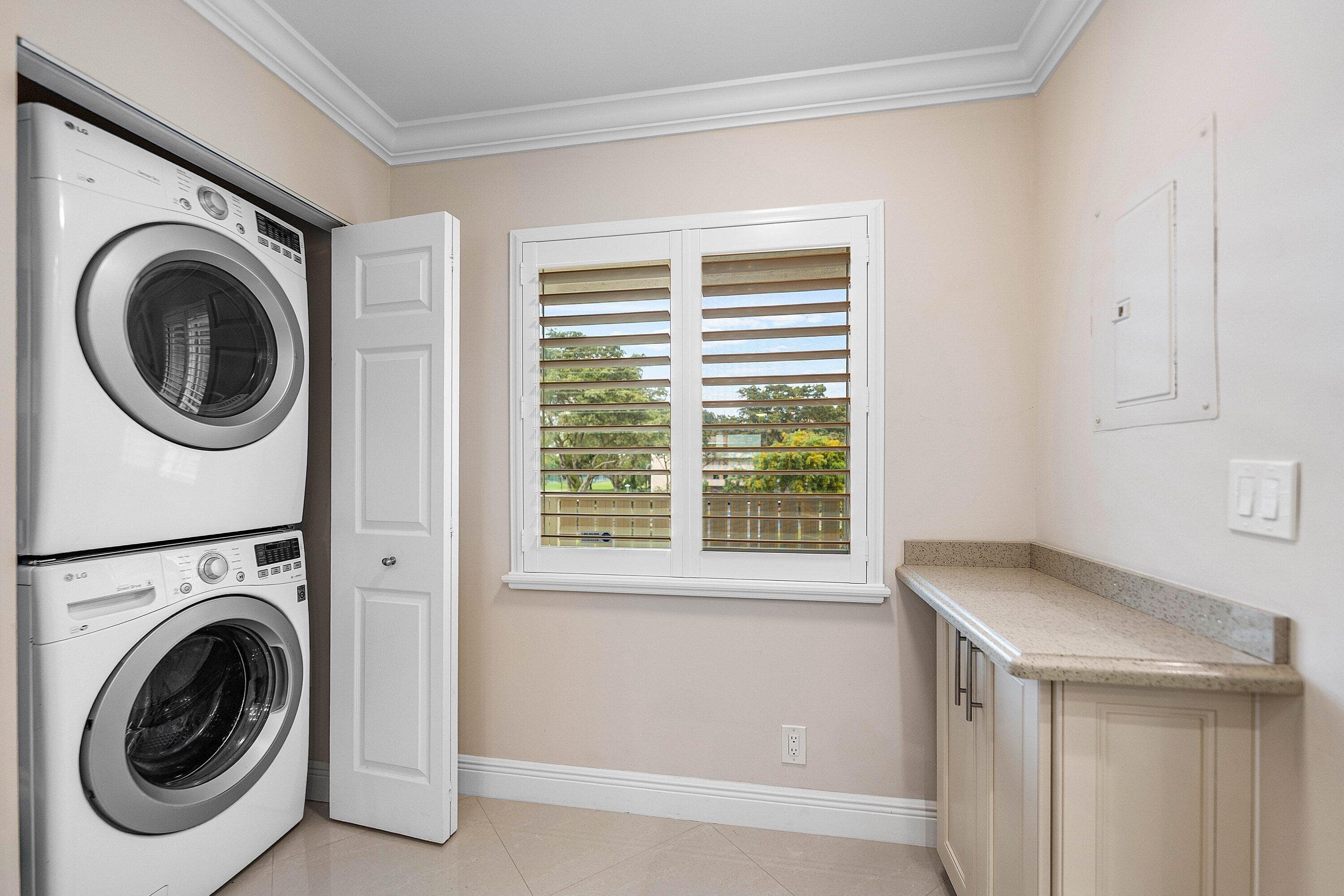 7286 Huntington Lane 301, Delray Beach, FL 33446 — photo 4 of 27