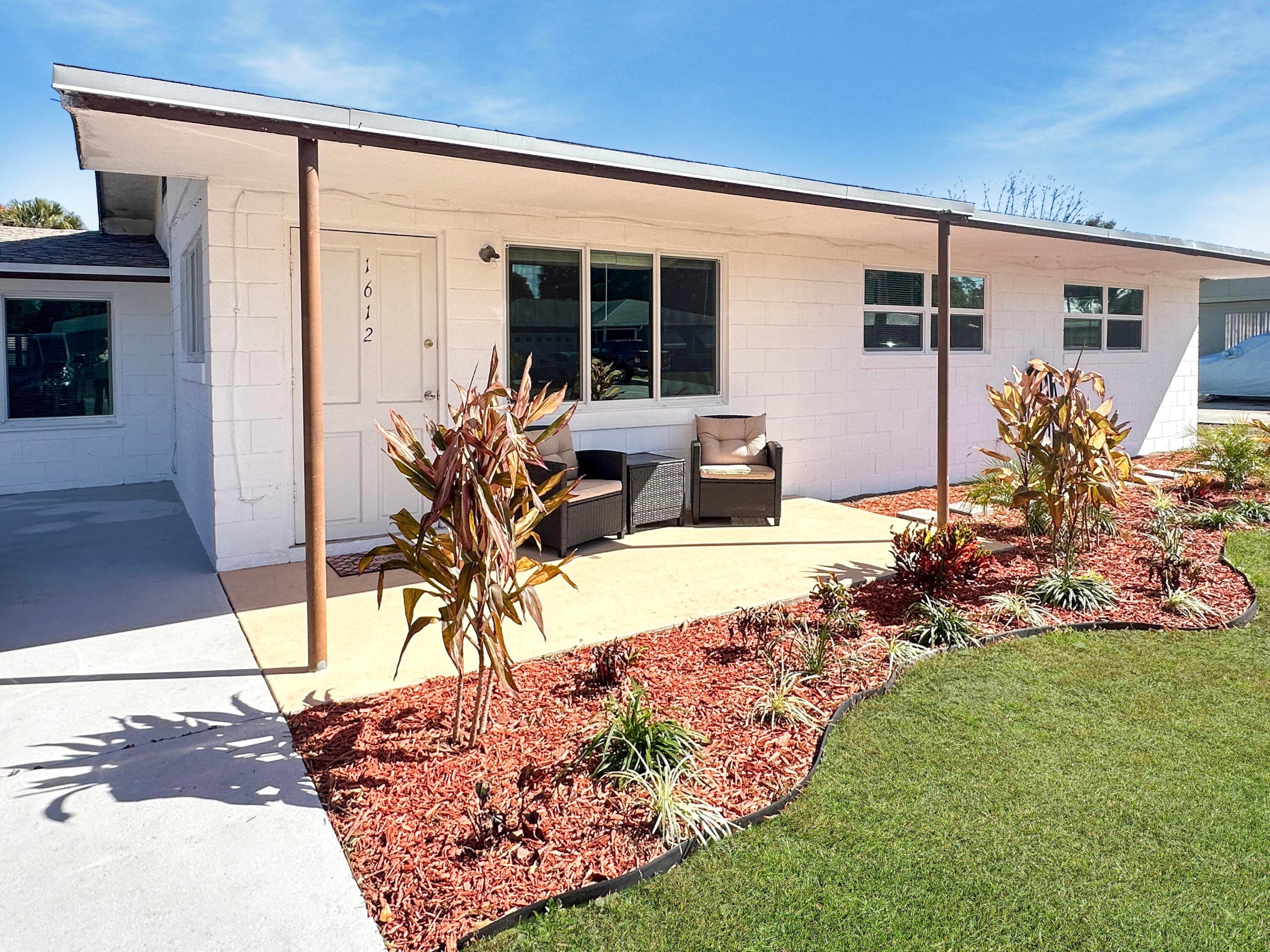 1612 S 28th Street, Fort Pierce, FL 34947 — photo 6 of 32