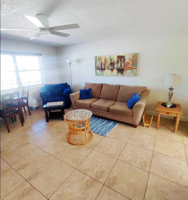 801 Hummingbird Way 205, North Palm Beach, FL 33408 — photo 2 of 27