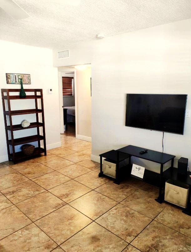 801 Hummingbird Way 205, North Palm Beach, FL 33408 — photo 5 of 27