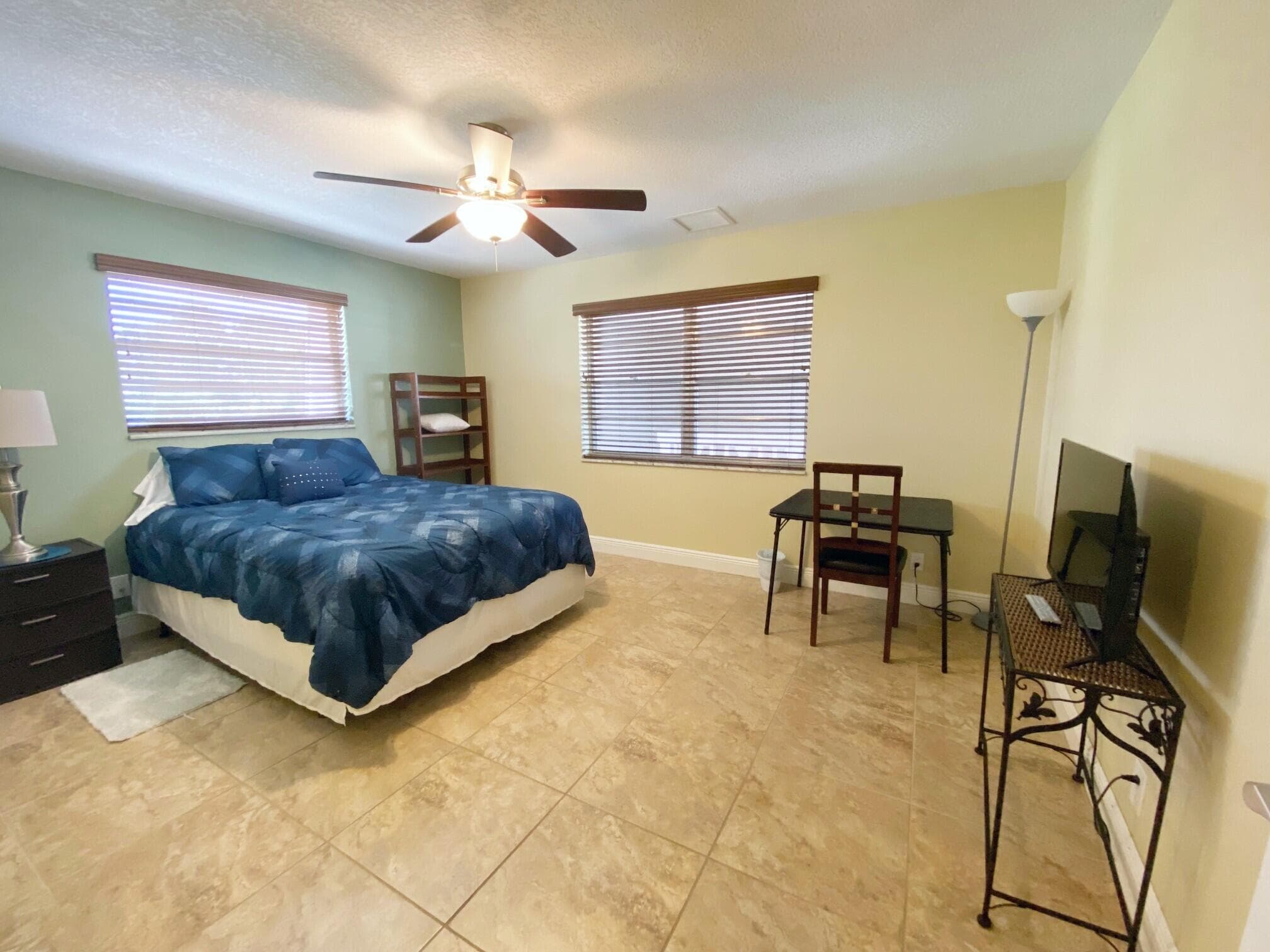 801 Hummingbird Way 205, North Palm Beach, FL 33408 — photo 10 of 27