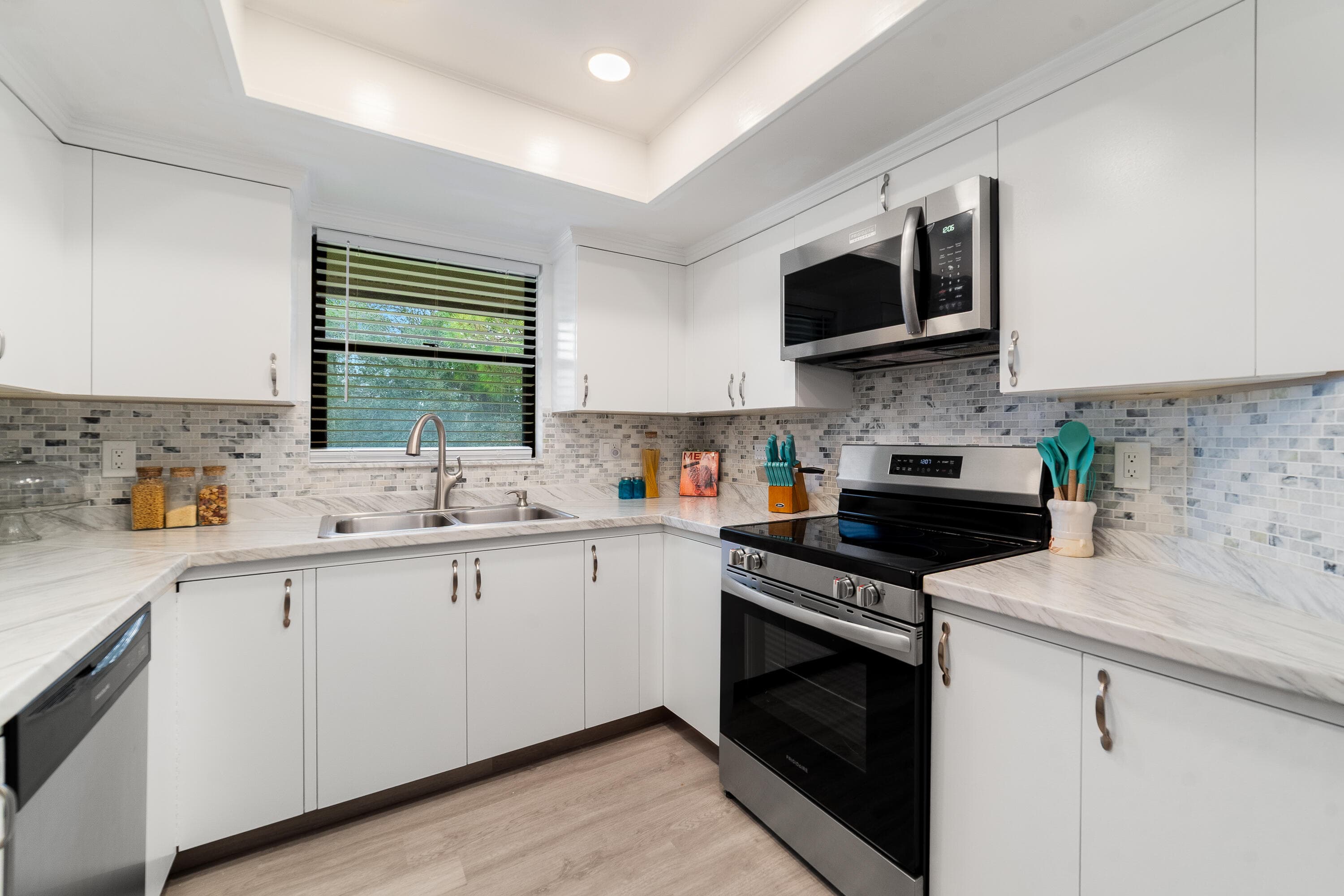 841 SW South River Drive 205, Stuart, FL 34997 — photo 10 of 39