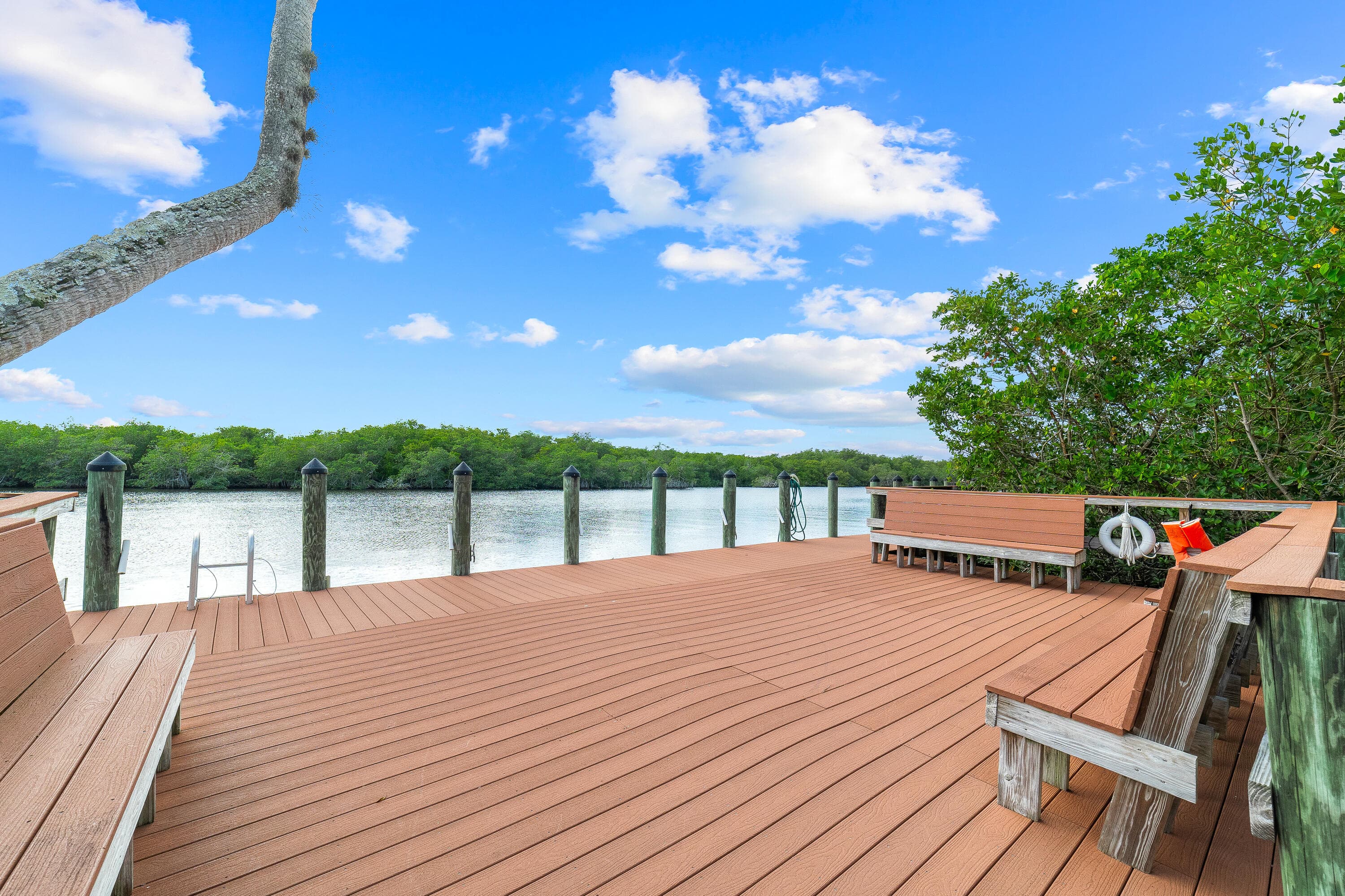 841 SW South River Drive 205, Stuart, FL 34997 — photo 36 of 39