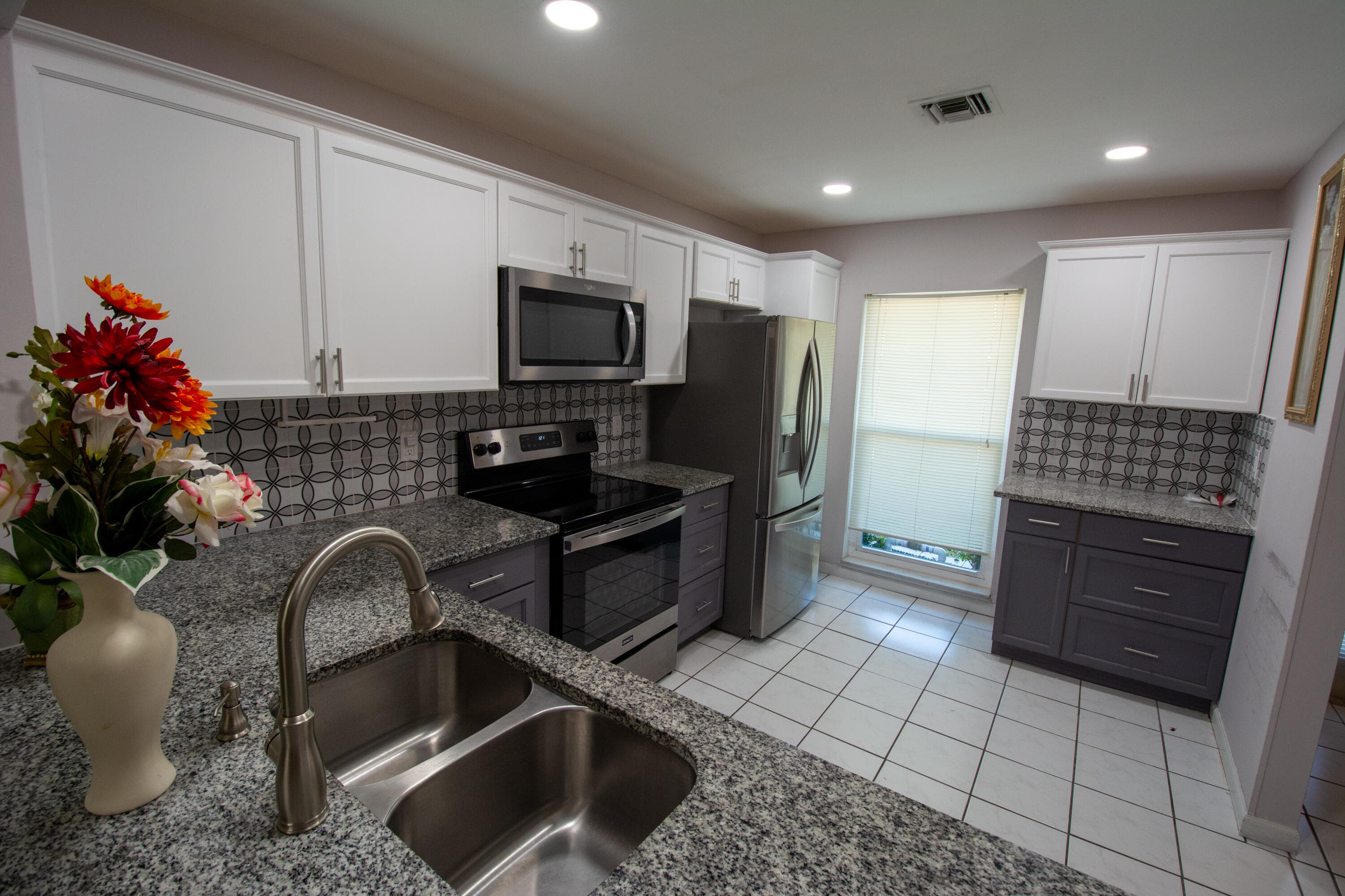 325 Colony Lane B, Fort Pierce, FL 34982 — photo 3 of 15