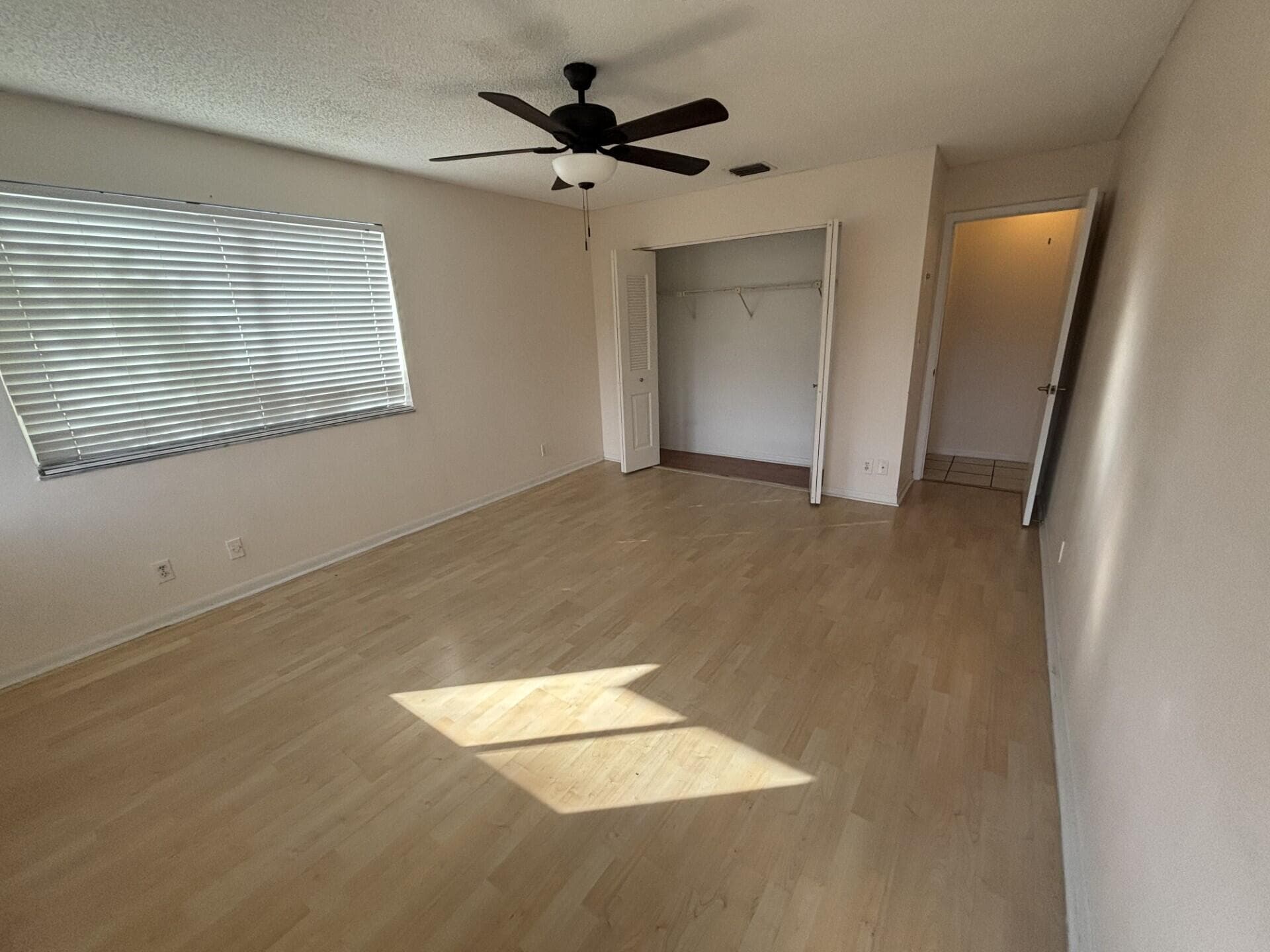 110 SE 7th St- Unit 5 Bldg 110, Deerfield Beach, FL 33441 — photo 11 of 18