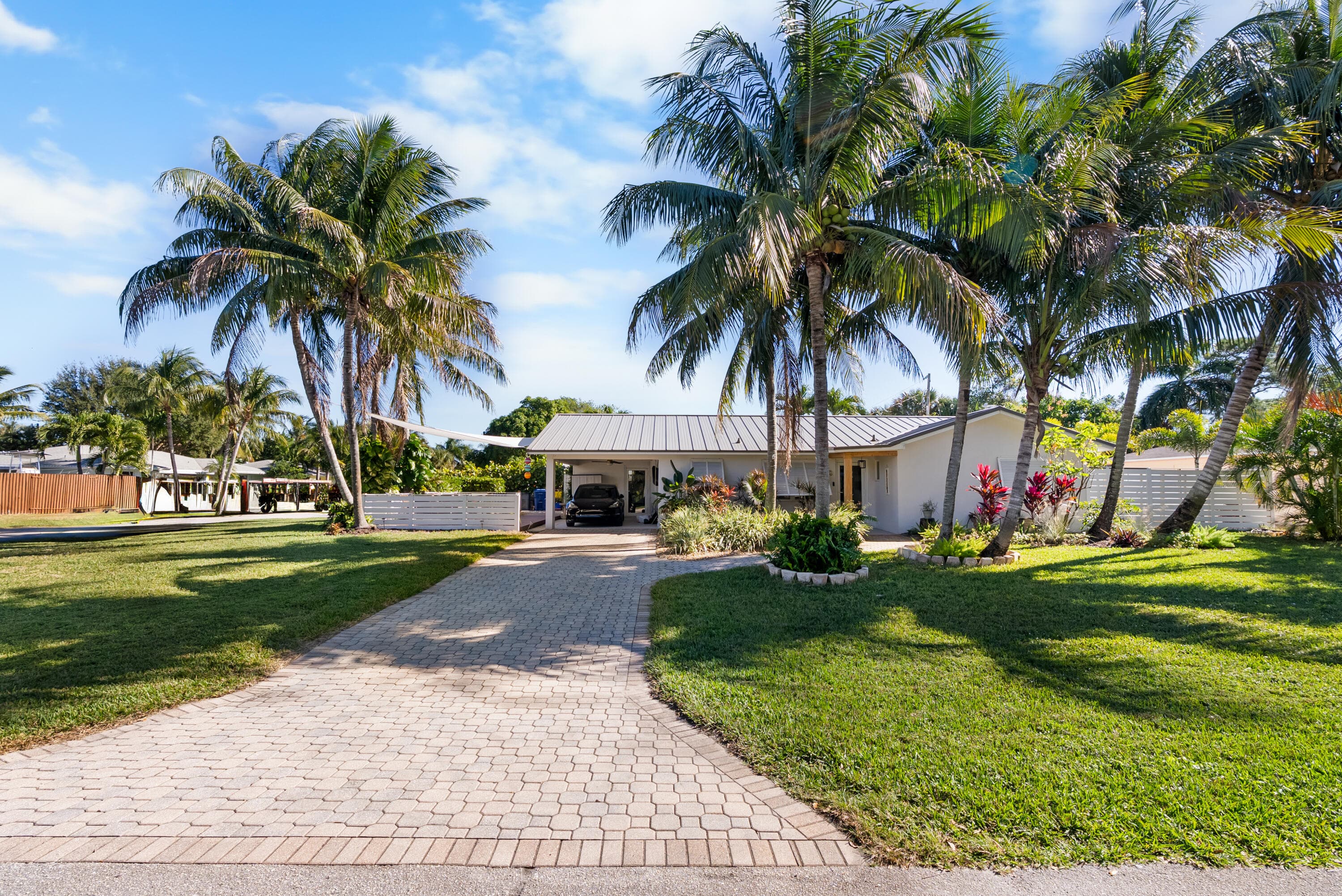 1605 Treemont Avenue, Jupiter, FL 33469 — photo 2 of 34
