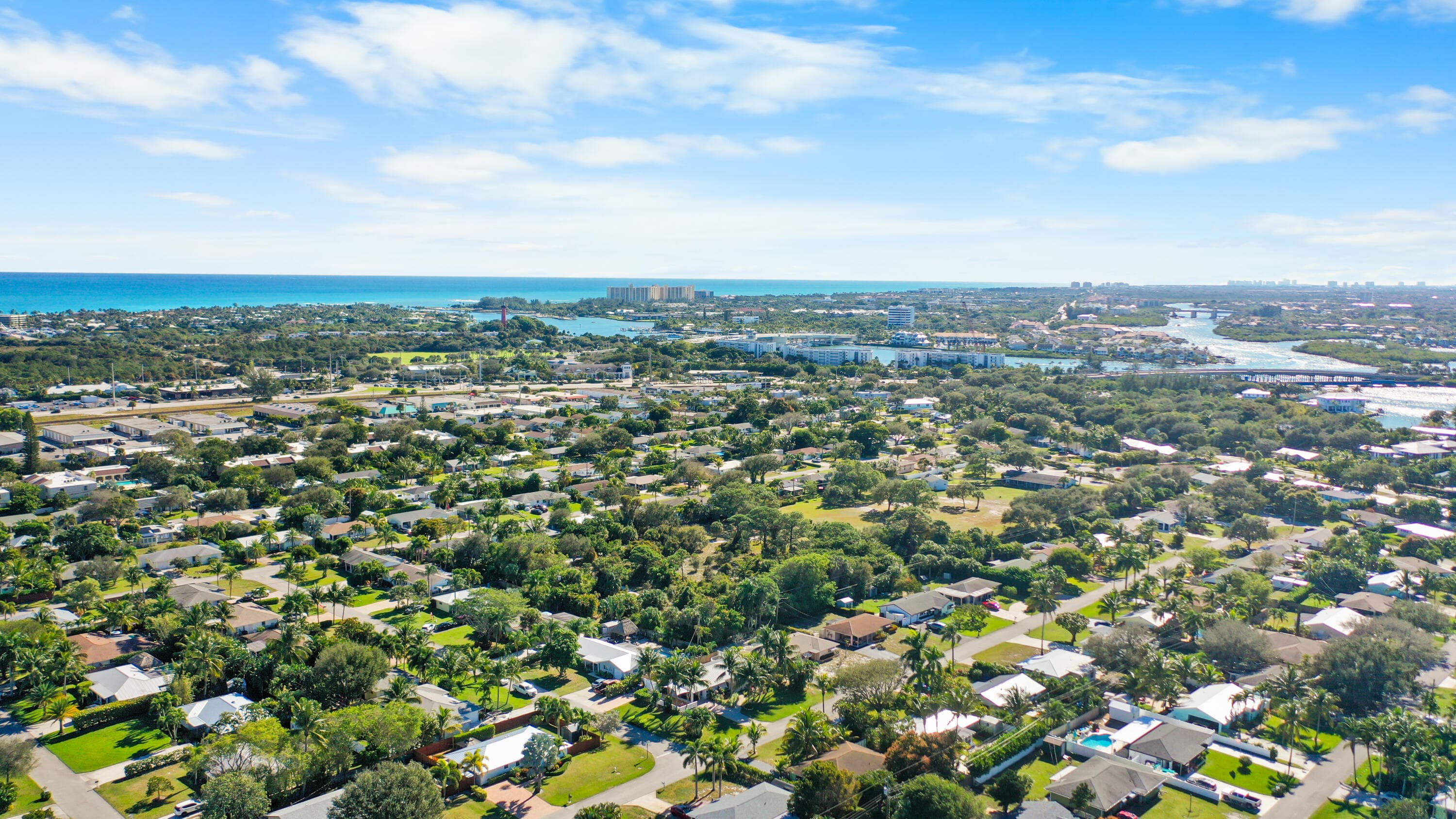 1605 Treemont Avenue, Jupiter, FL 33469 — photo 5 of 34
