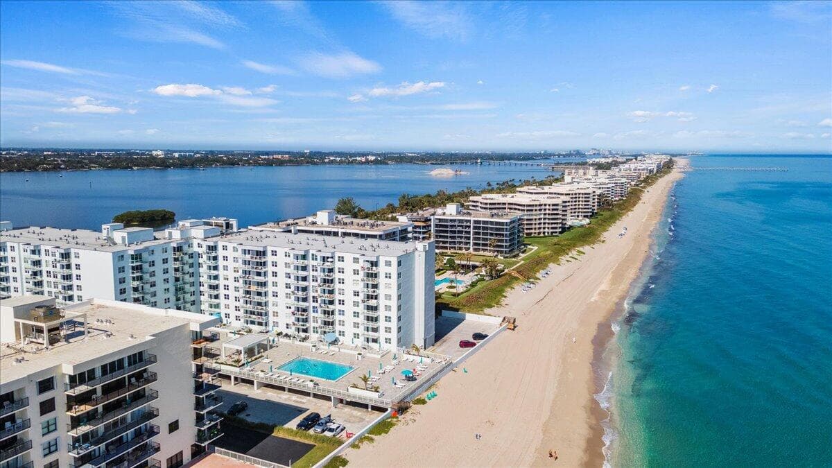 3450 S Ocean Boulevard 812, Palm Beach, FL 33480 — photo 2 of 28