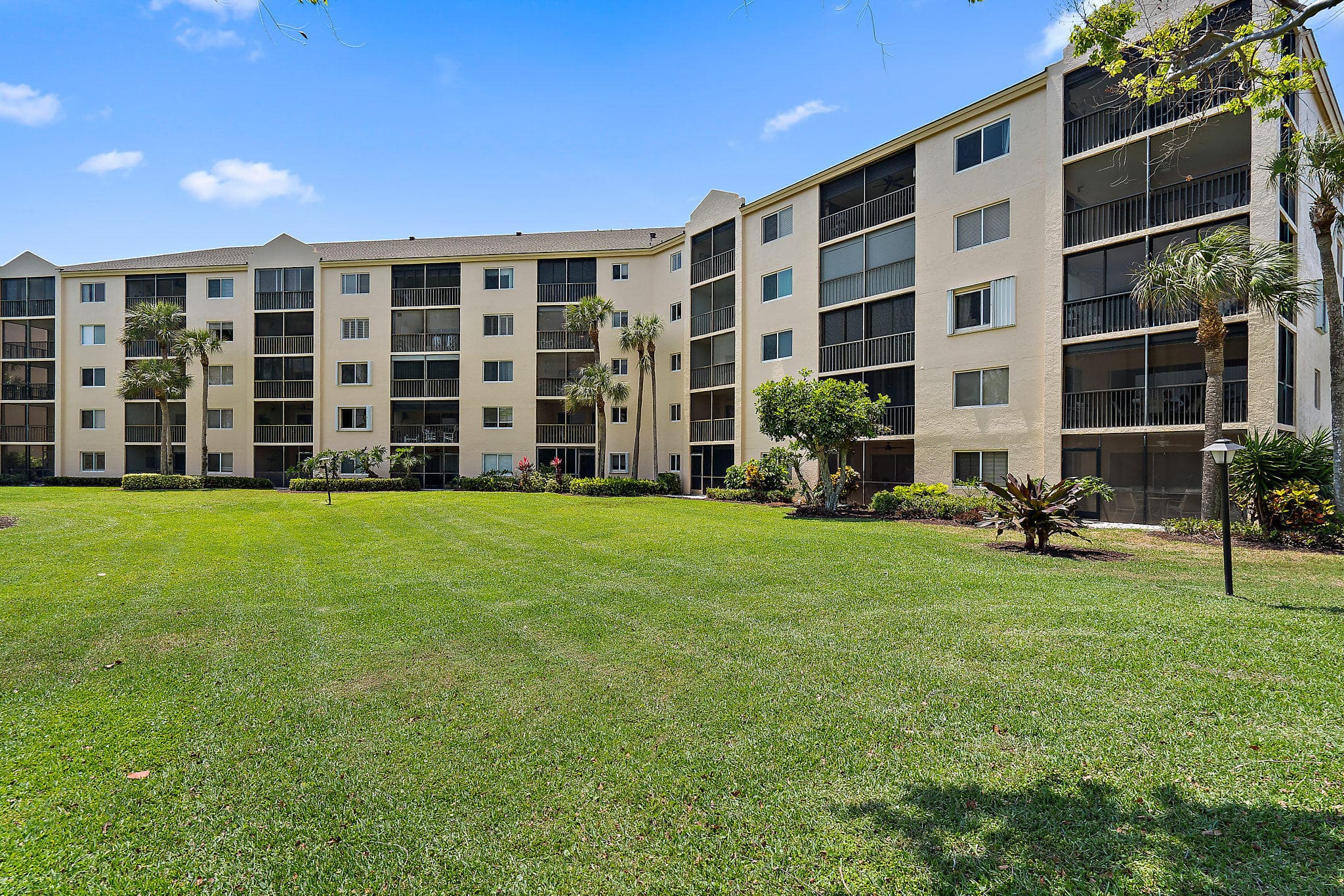 275 Palm Avenue C203, Jupiter, FL 33477 — photo 2 of 21