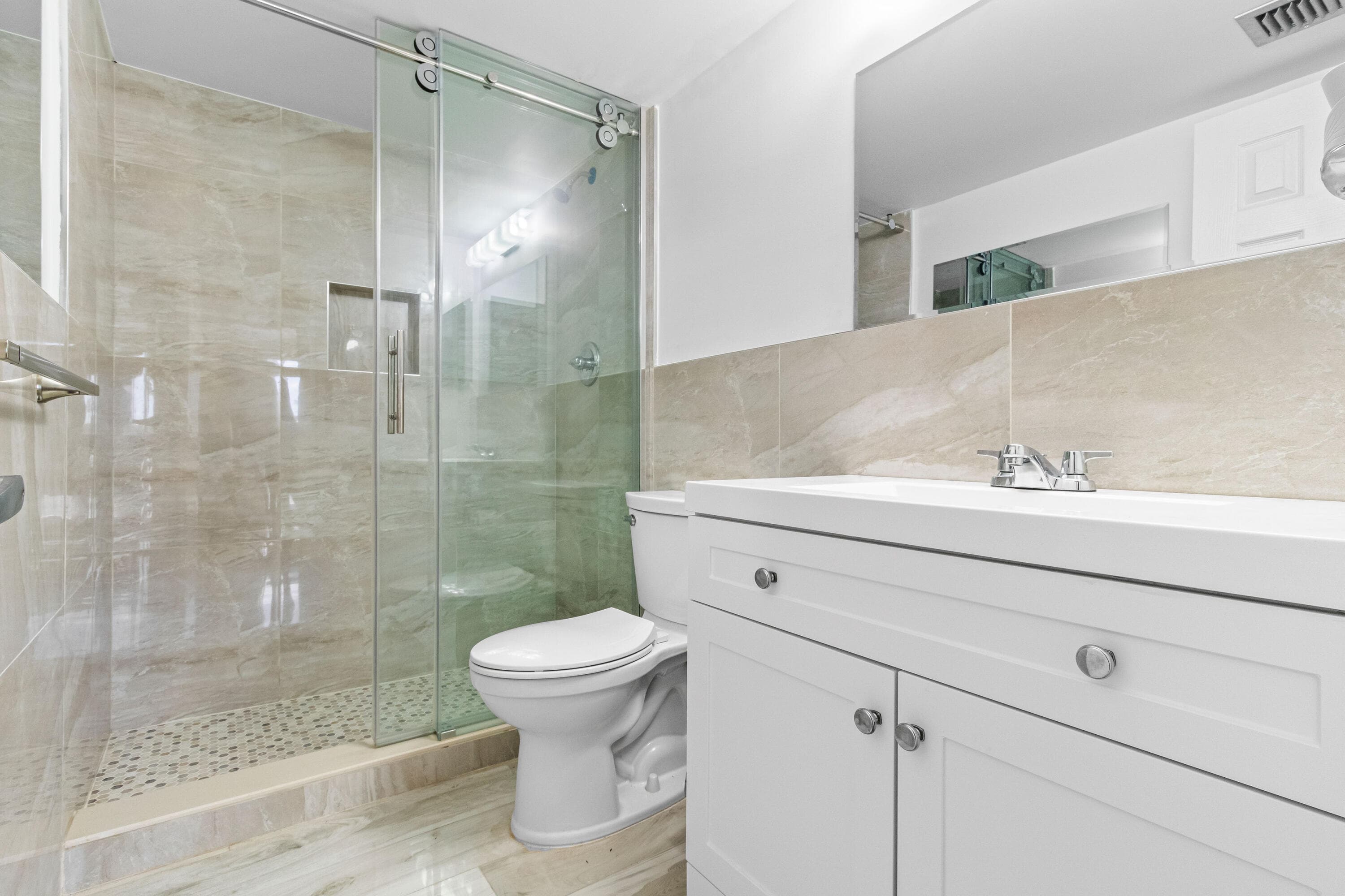 3580 S Ocean Boulevard 2a, South Palm Beach, FL 33480 — photo 12 of 16