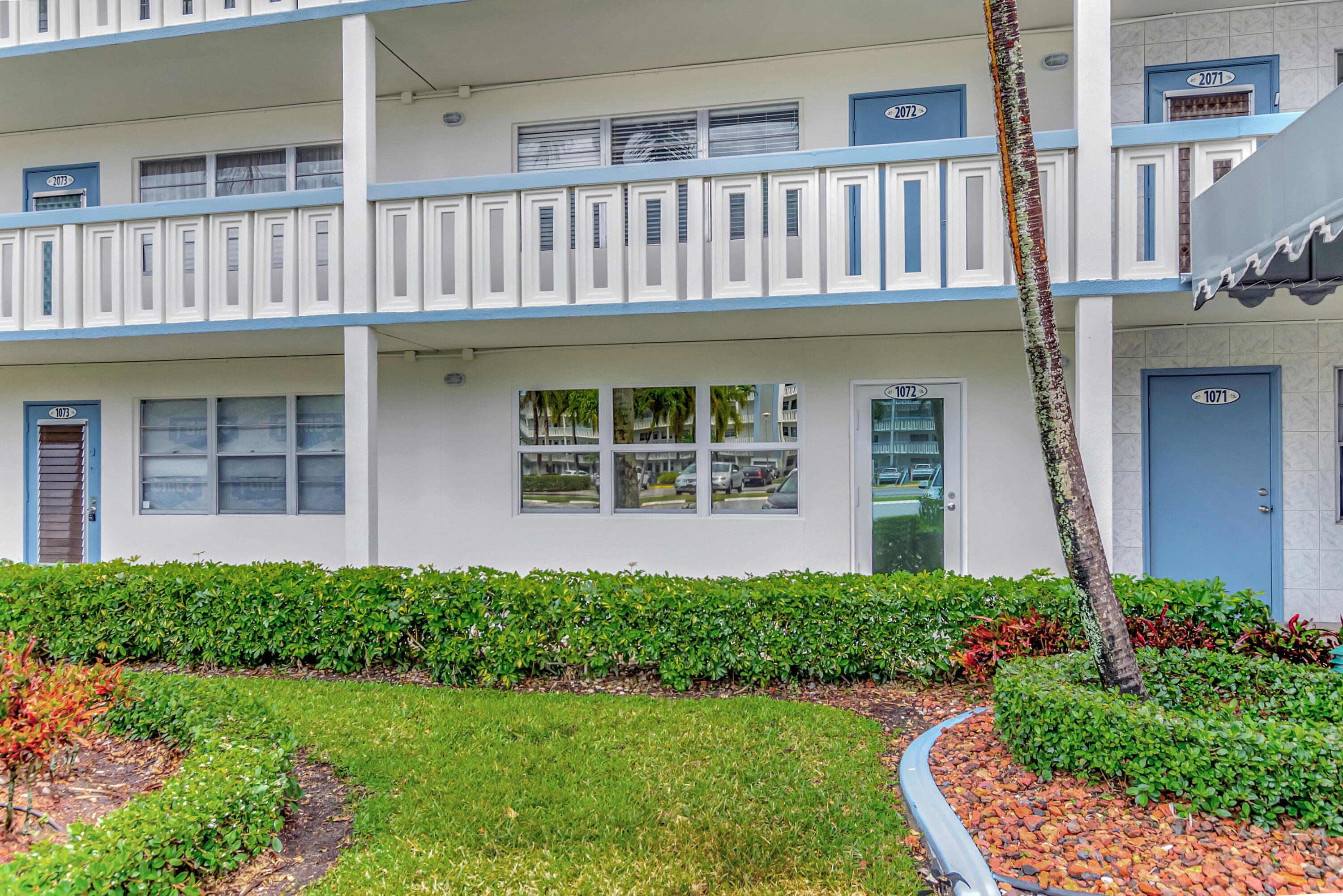 1072 Yarmouth D, Boca Raton, FL 33434 — photo 2 of 41