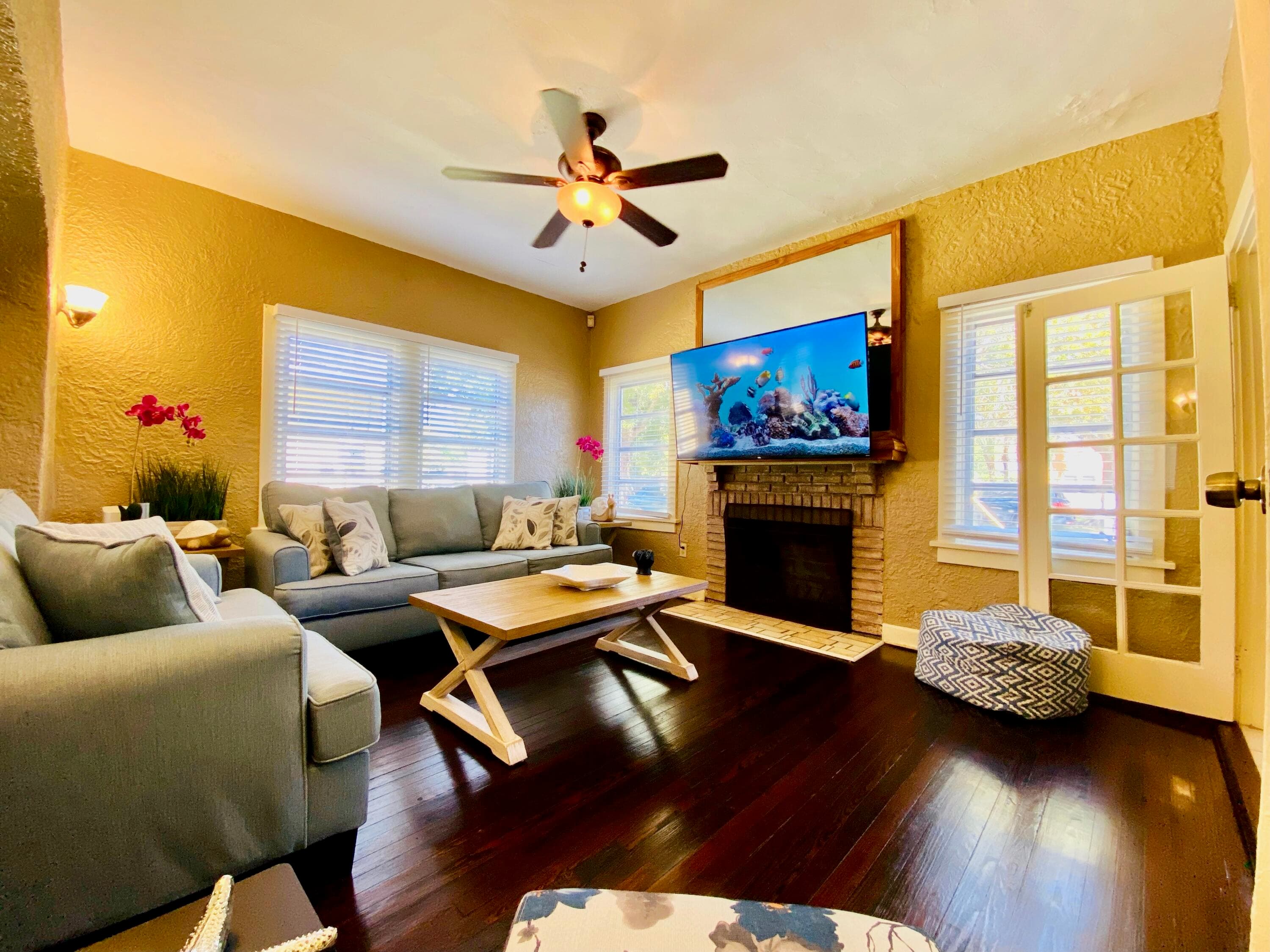 5555 Garden Avenue Sfh With A Detached Apt. Bldg., West Palm Beach, FL 33405 — photo 1 of 39