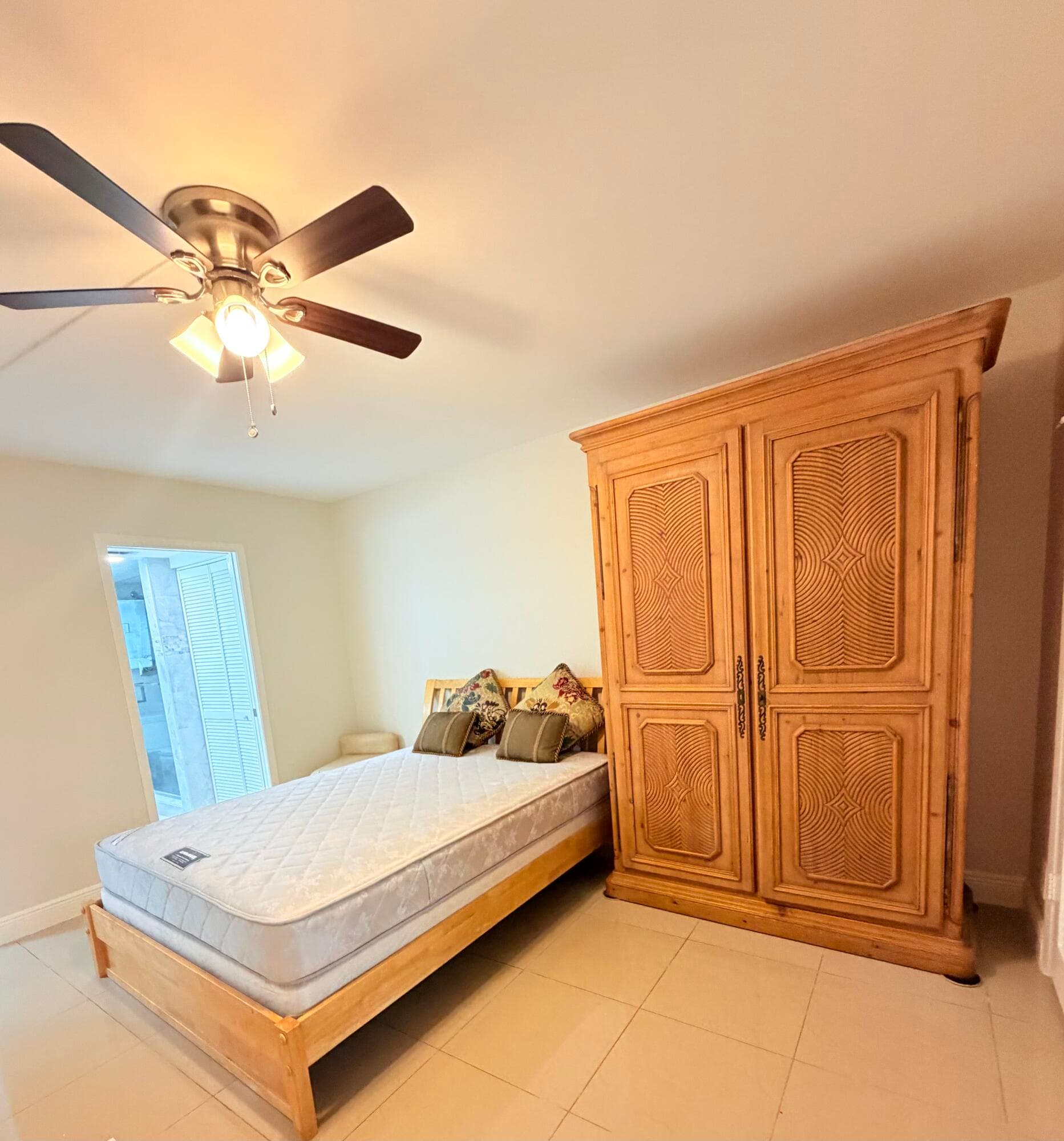 1004 Newcastle A, Boca Raton, FL 33434 — photo 9 of 39