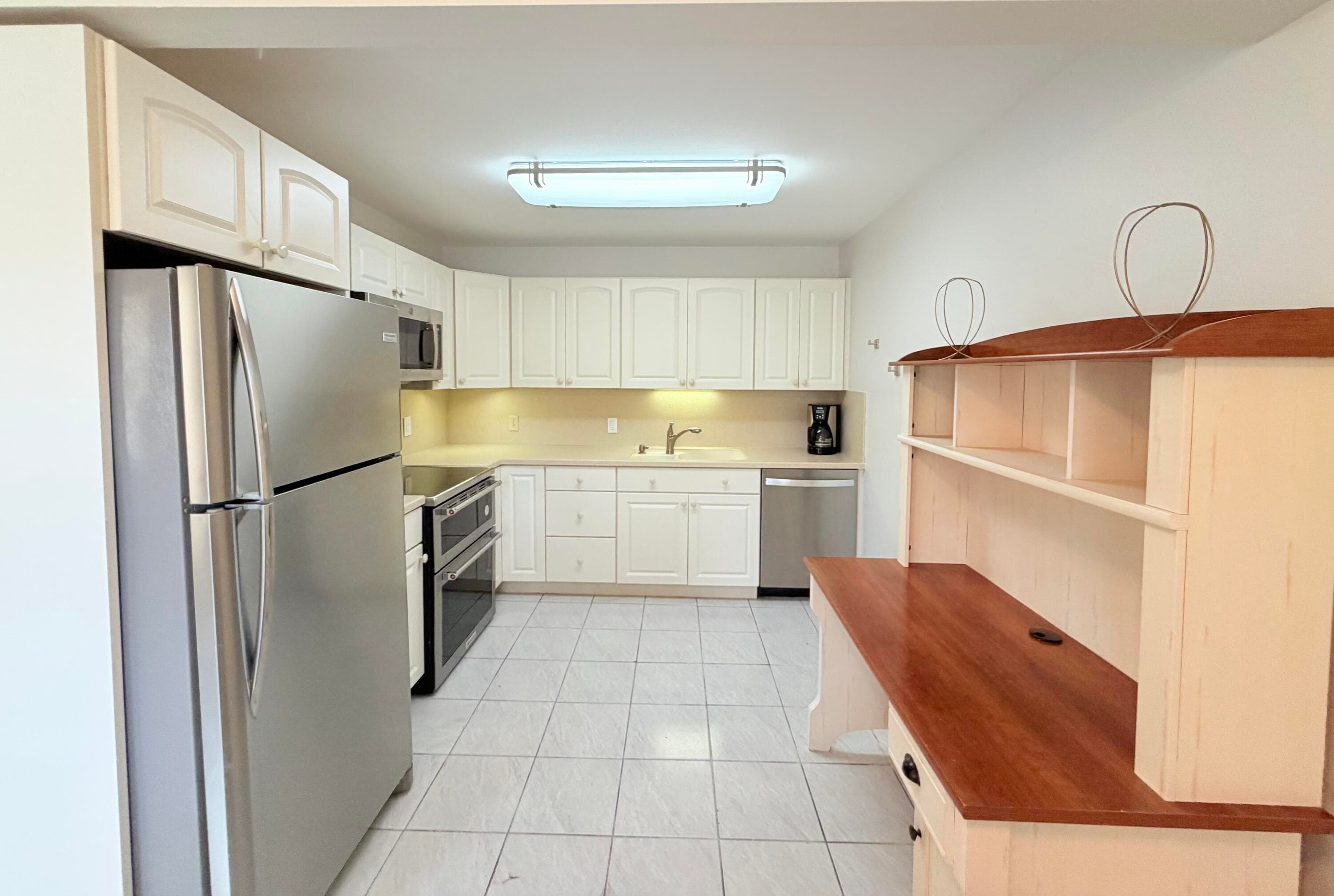 1004 Newcastle A, Boca Raton, FL 33434 — photo 1 of 39
