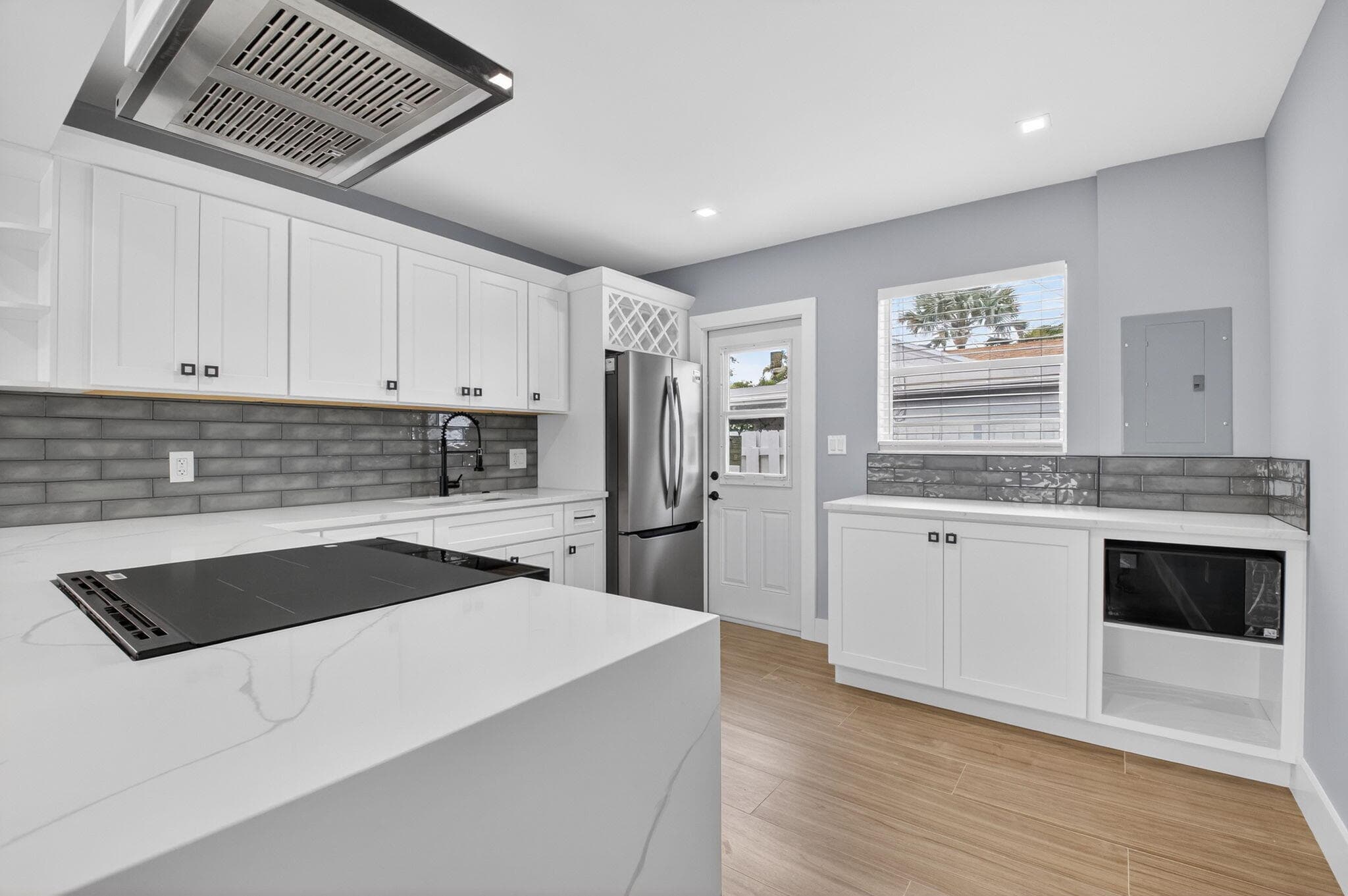 341 SE 3rd Avenue, Delray Beach, FL 33483 — photo 10 of 20