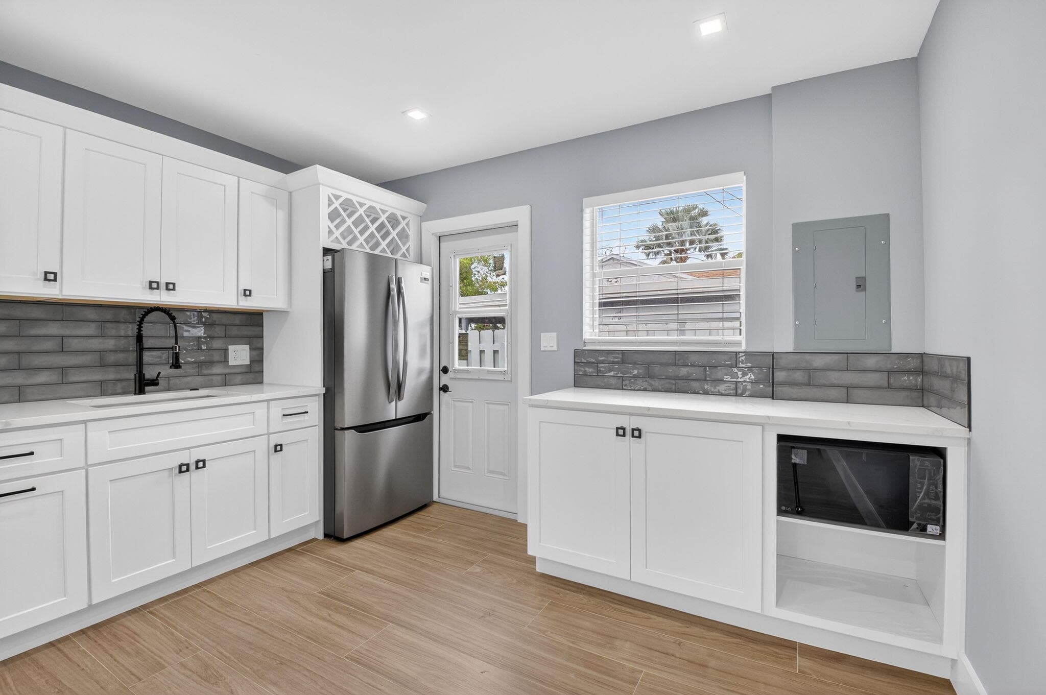 341 SE 3rd Avenue, Delray Beach, FL 33483 — photo 9 of 20