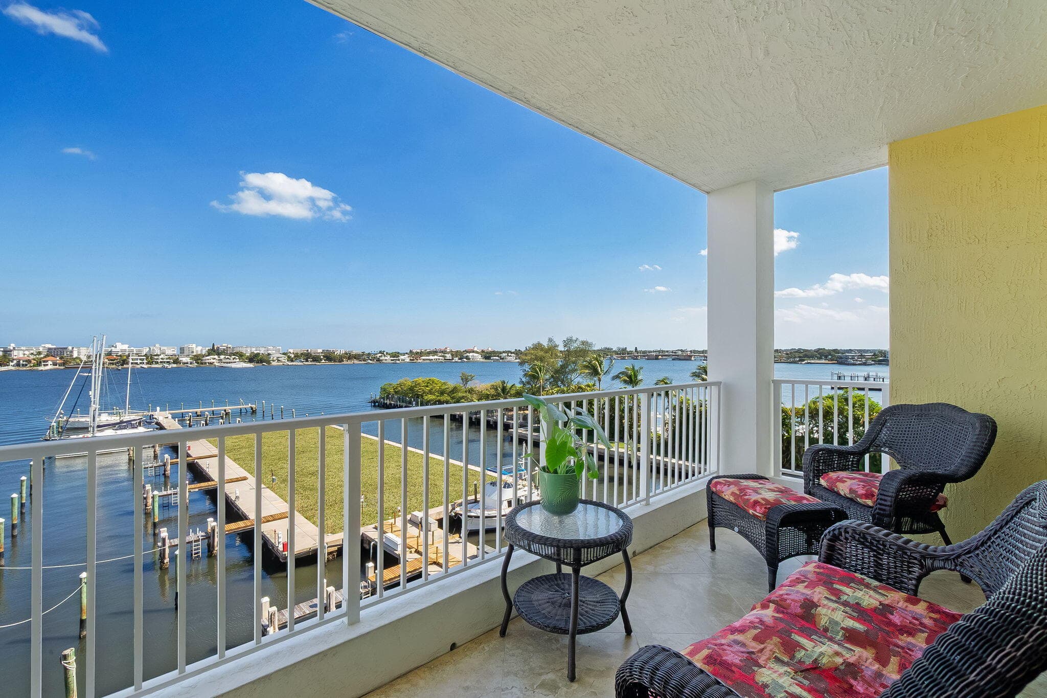 806 E Windward Way 524, Lantana, FL 33462 — photo 7 of 44
