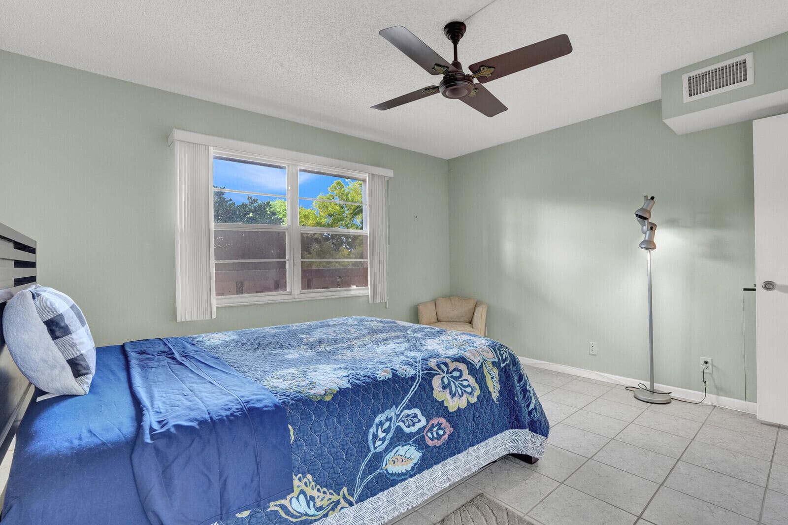 2102 Lucaya Bend F2, Coconut Creek, FL 33066 — photo 18 of 25