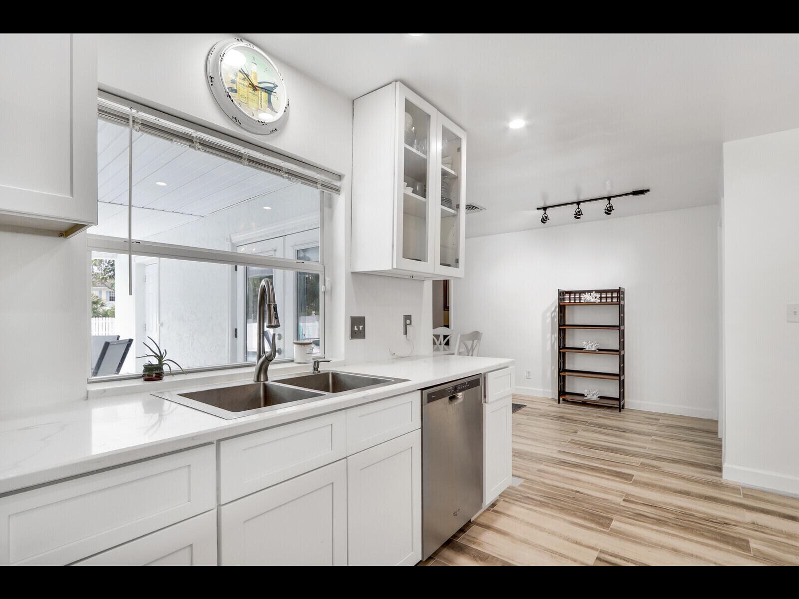 609 Oak Terrace, Jupiter, FL 33458 — photo 12 of 28