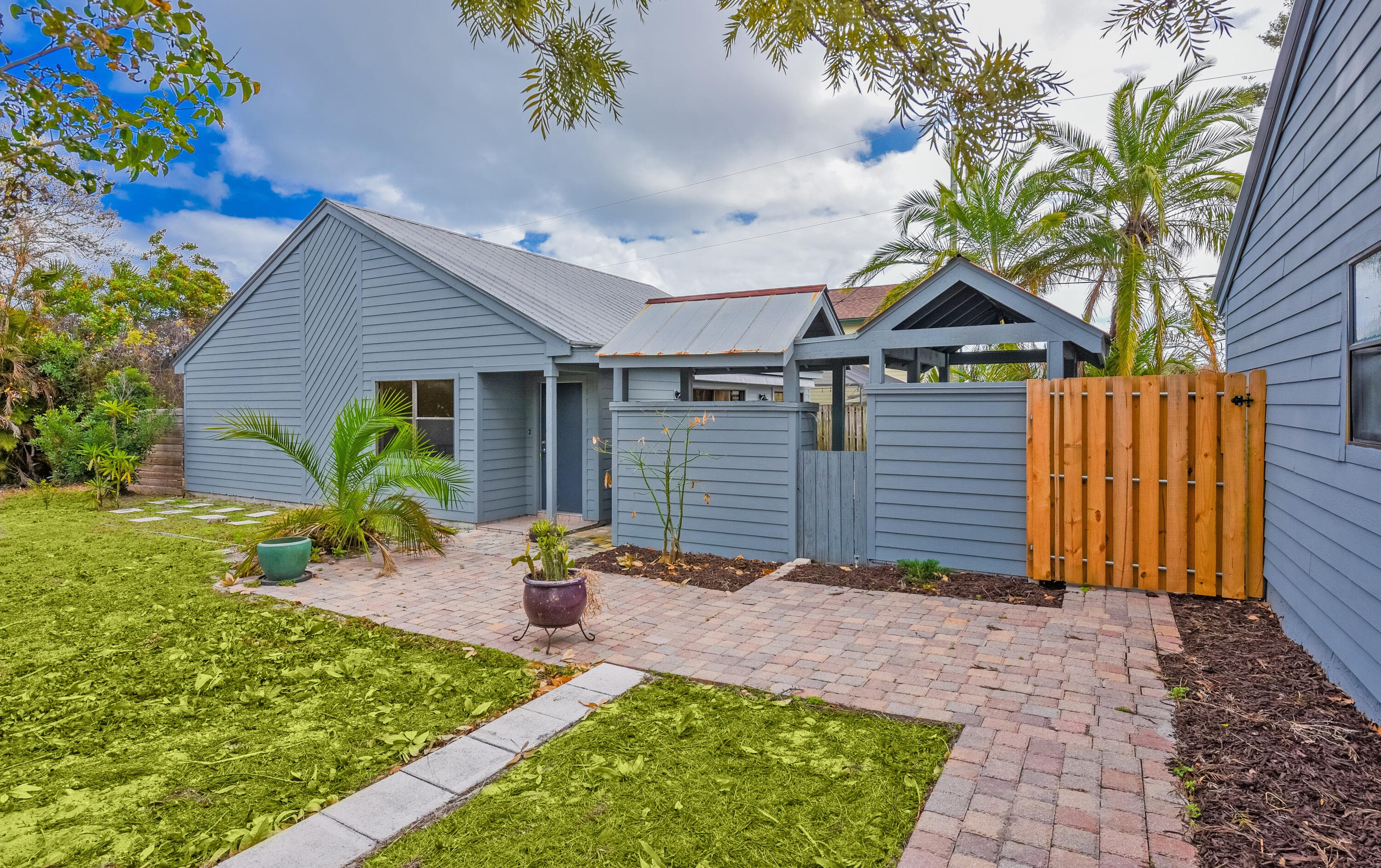 5666 SE Matousek Street, Stuart, FL 34997 — photo 32 of 49