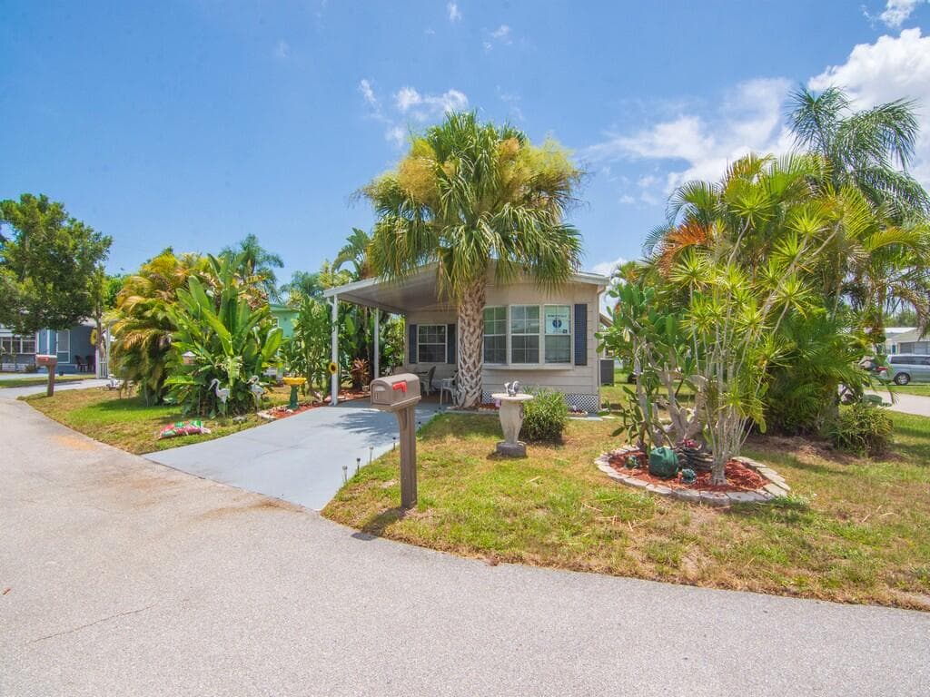 1 Castilla Lane, Port St. Lucie, FL 34952 — photo 10 of 37