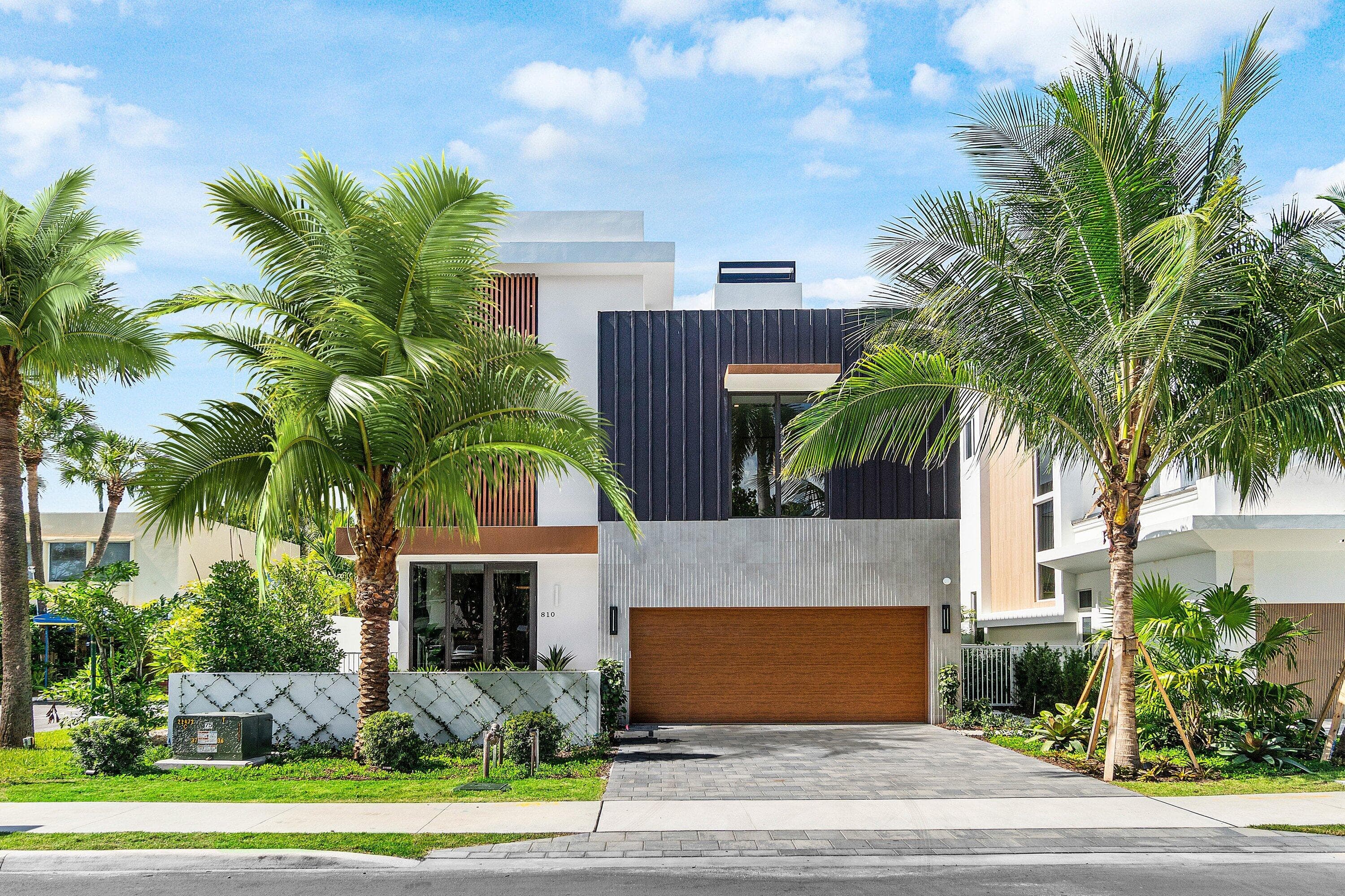 810 Palm Trail, Delray Beach, FL 33483 — photo 2 of 86
