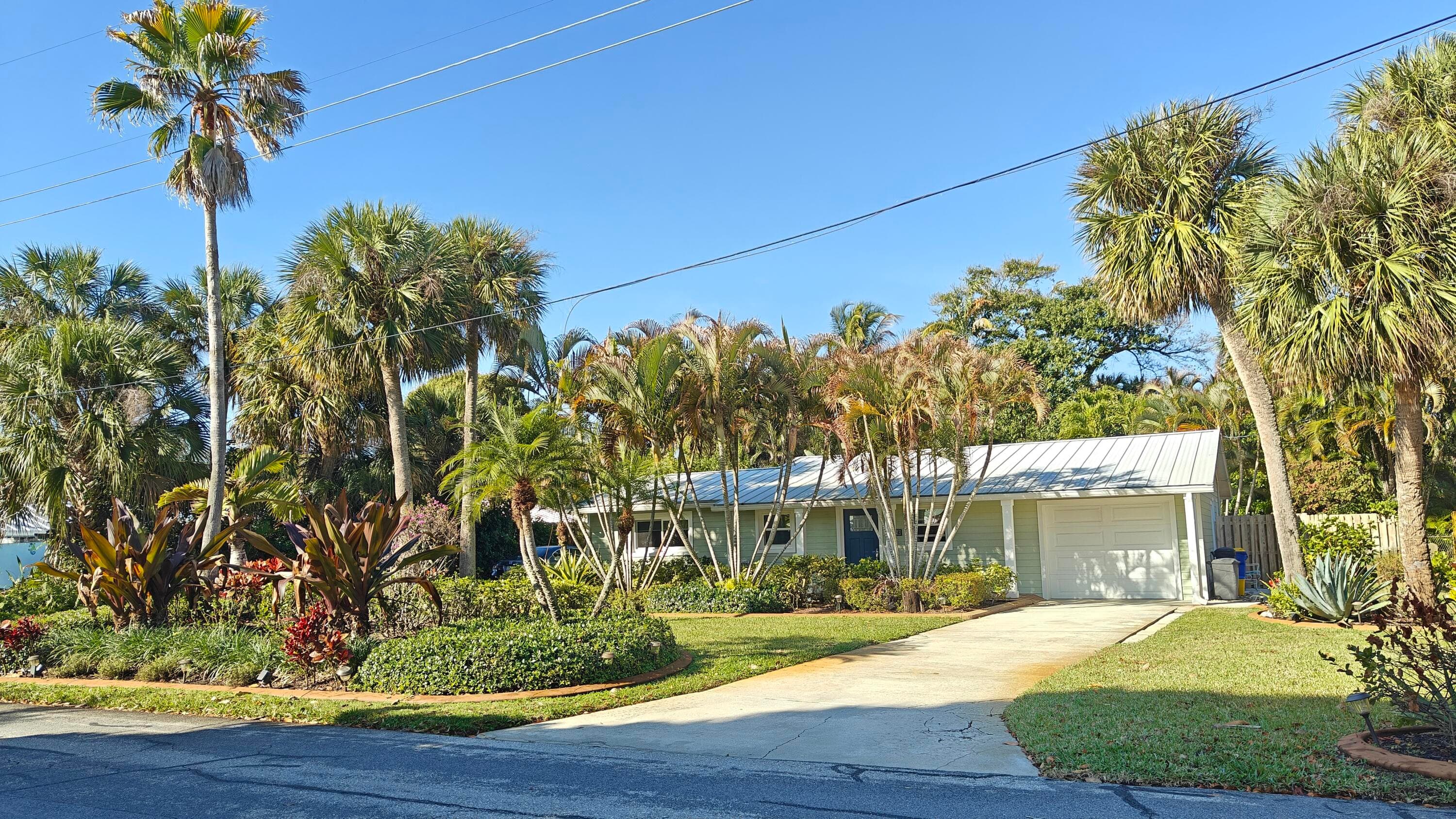 282 SE Edgewood Drive, Stuart, FL 34996 — photo 2 of 20
