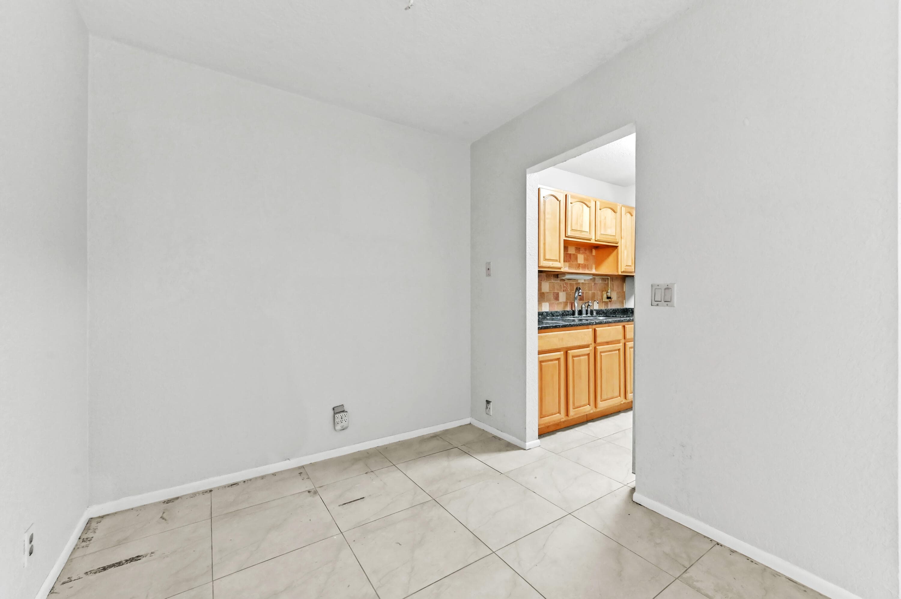240 Croton Avenue 102, Lantana, FL 33462 — photo 6 of 18