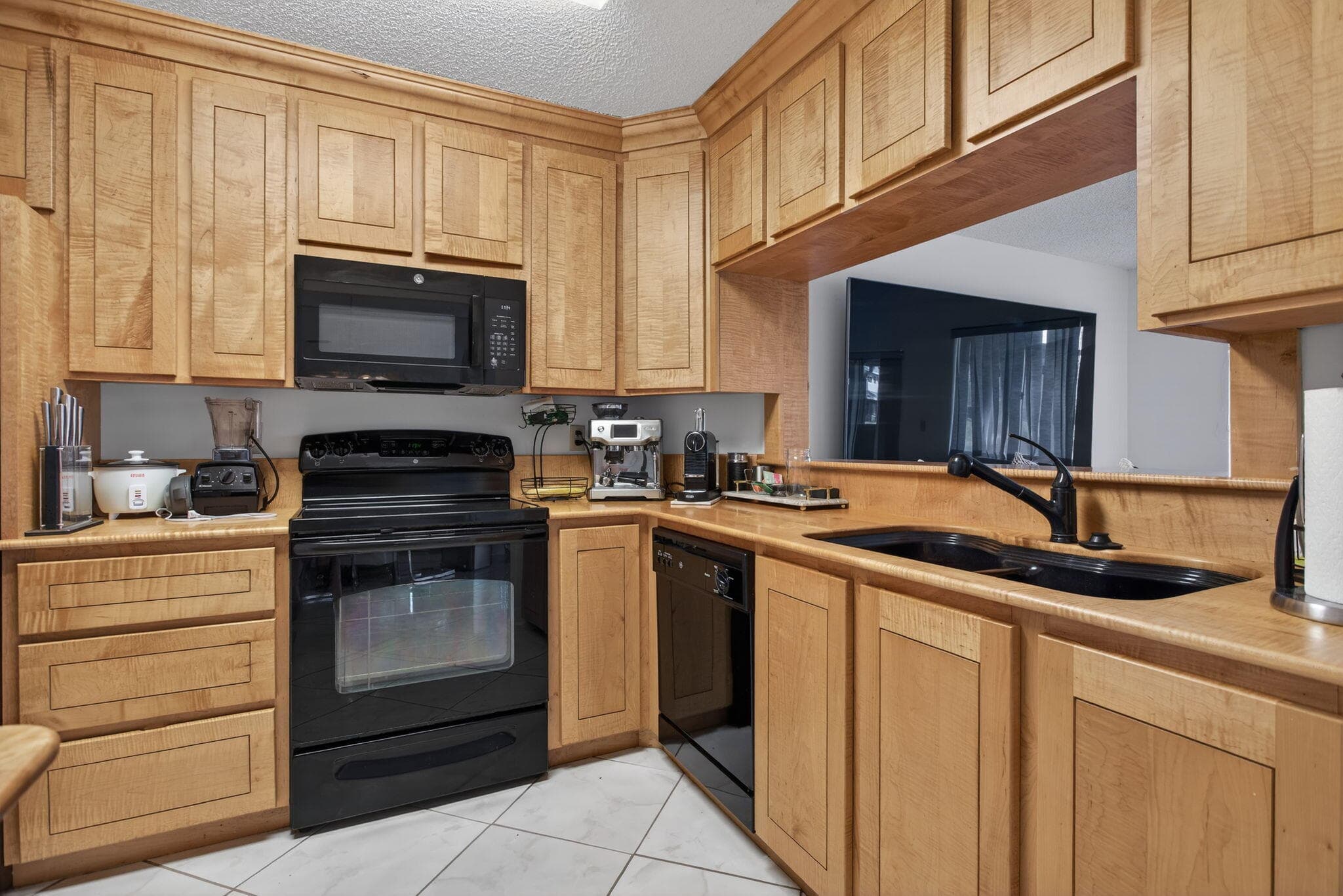 2274 Discovery Circle W 2274, Deerfield Beach, FL 33442 — photo 3 of 21