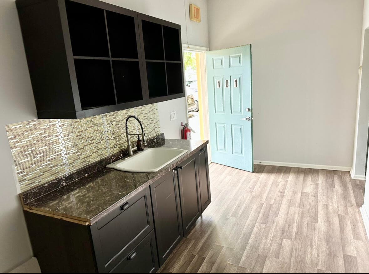 325 NE 2nd Avenue 101, Delray Beach, FL 33444 — photo 17 of 20
