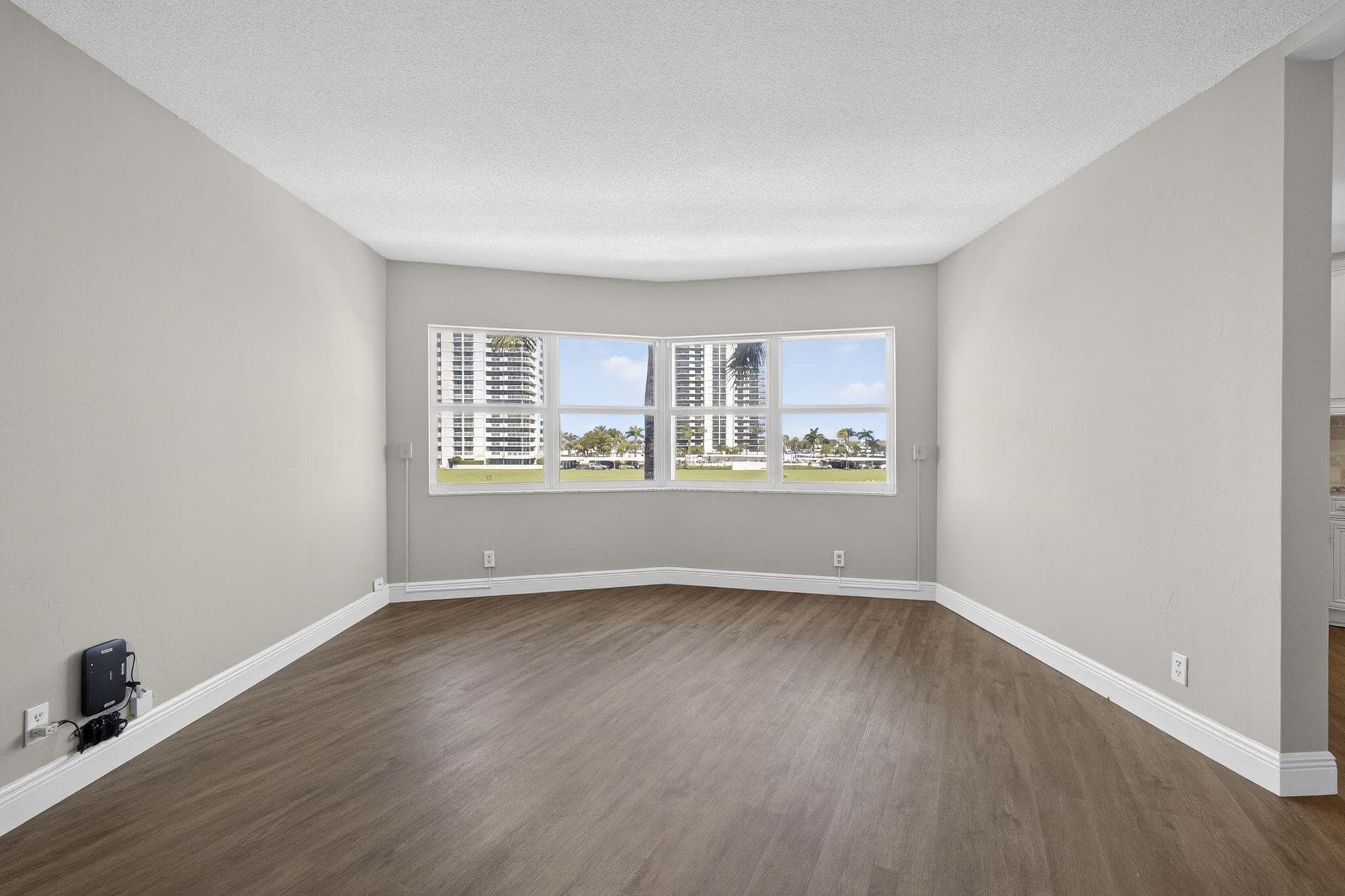 28 Yacht Club Drive 309, North Palm Beach, FL 33408 — photo 4 of 26